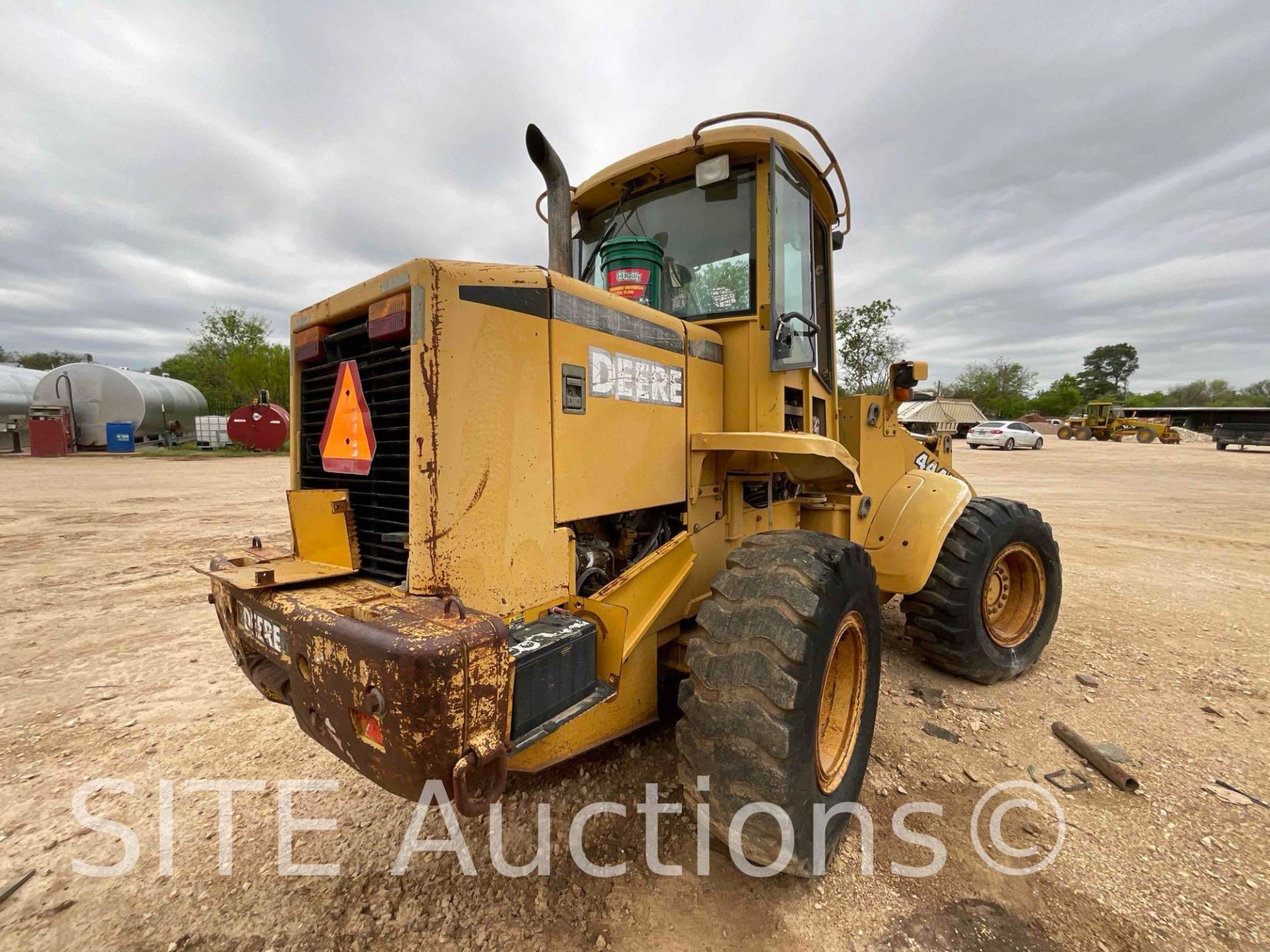 John Deere 444H Wheel Loader - Image 4 of 25