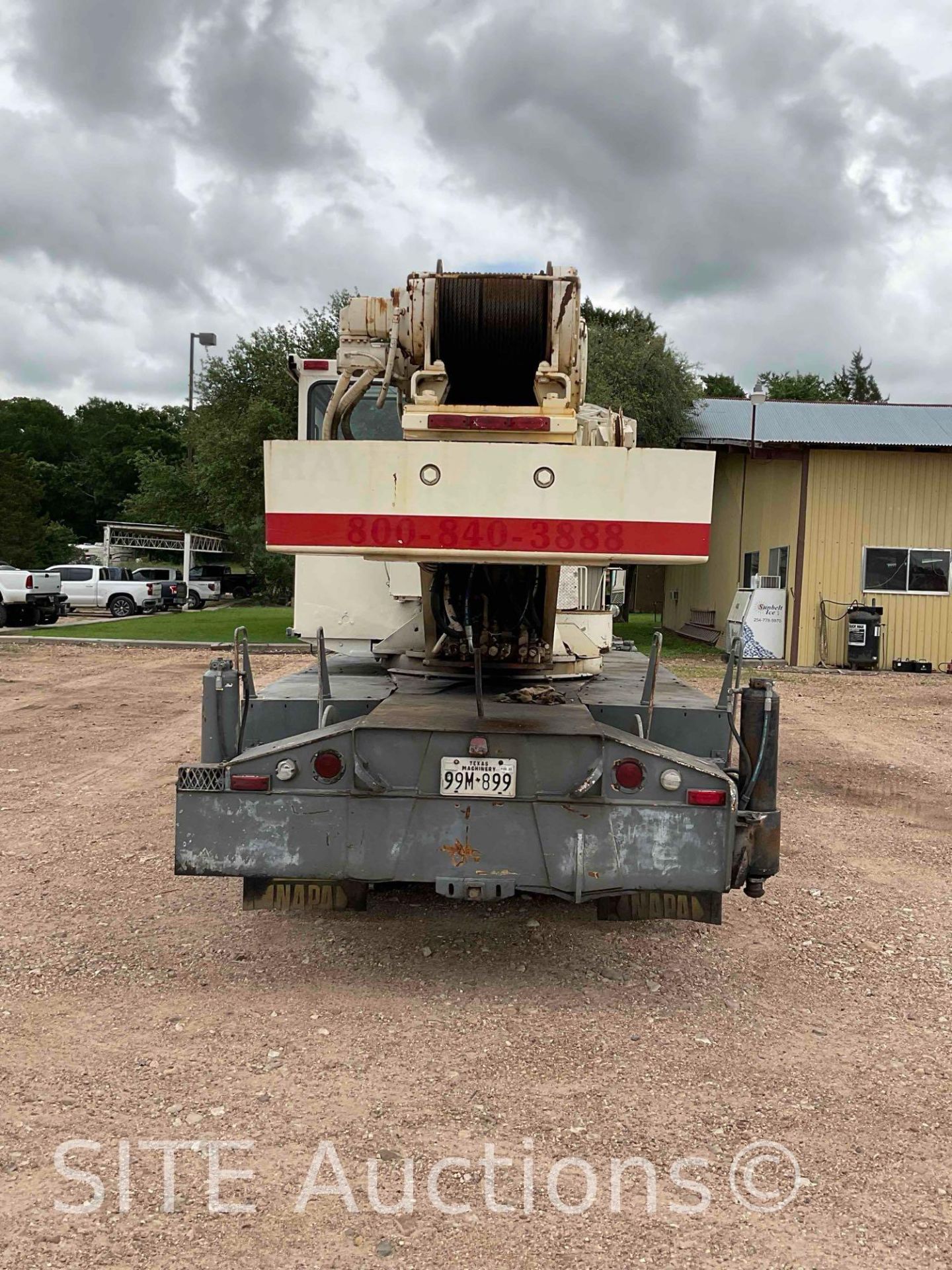 Koehring 428 Crane Truck - Image 6 of 50