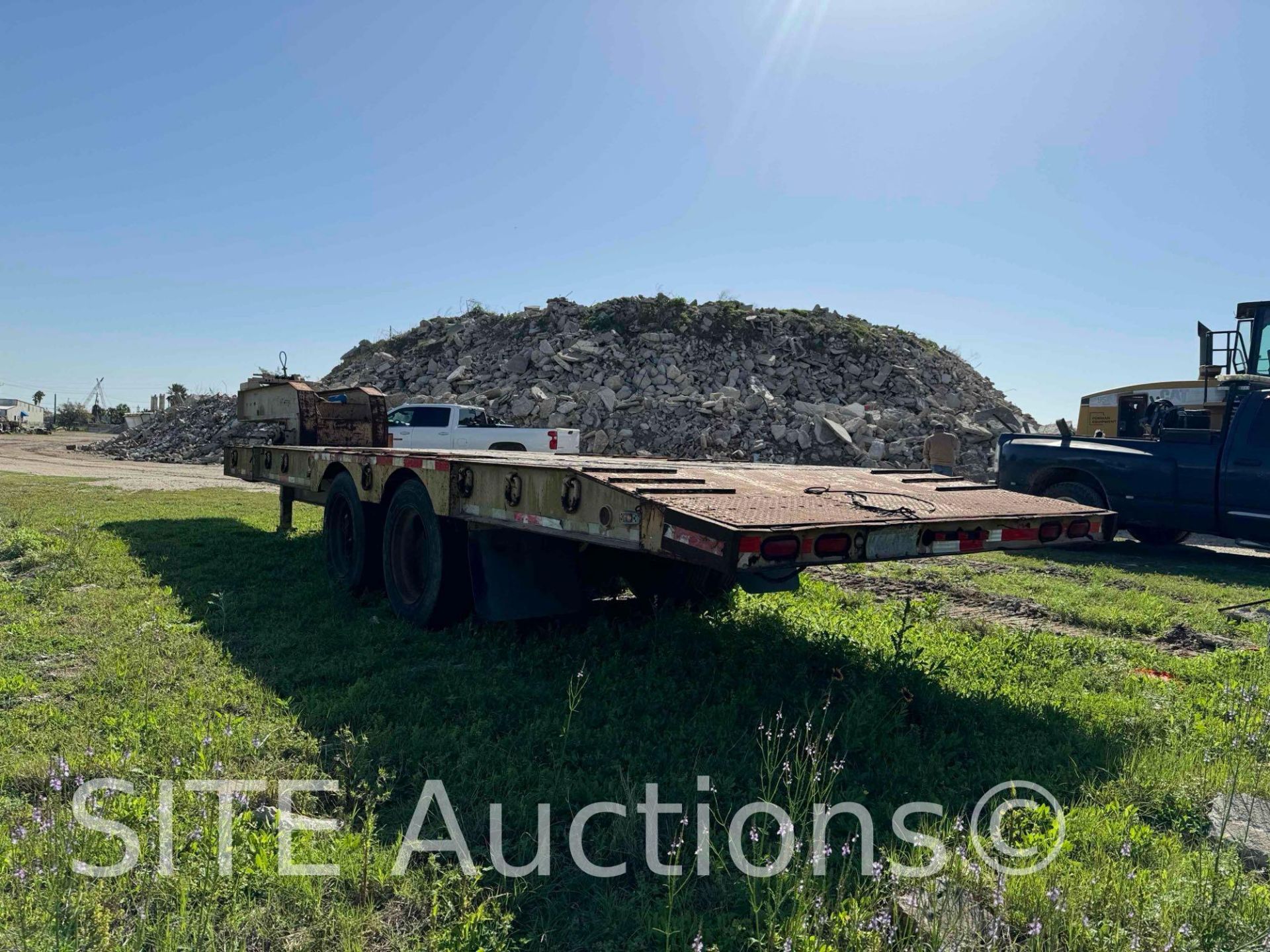 T/A Flatbed Trailer - Image 5 of 20