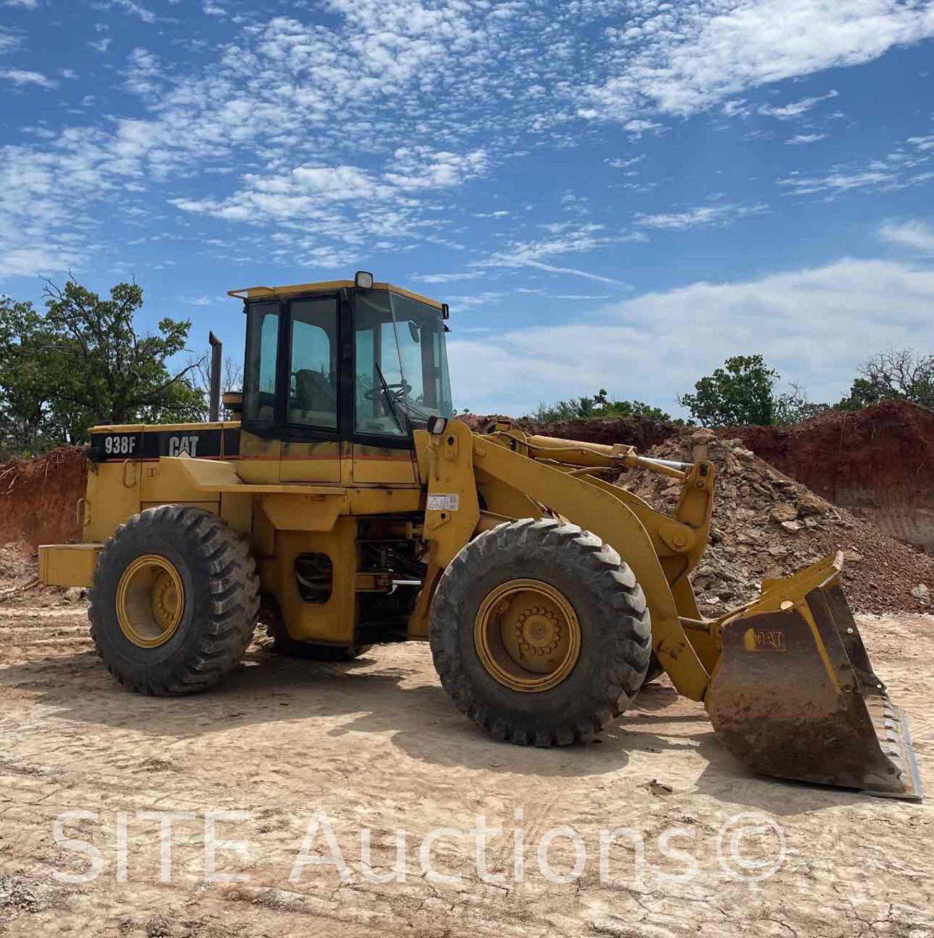 CAT 938F Wheel Loader - Image 5 of 6