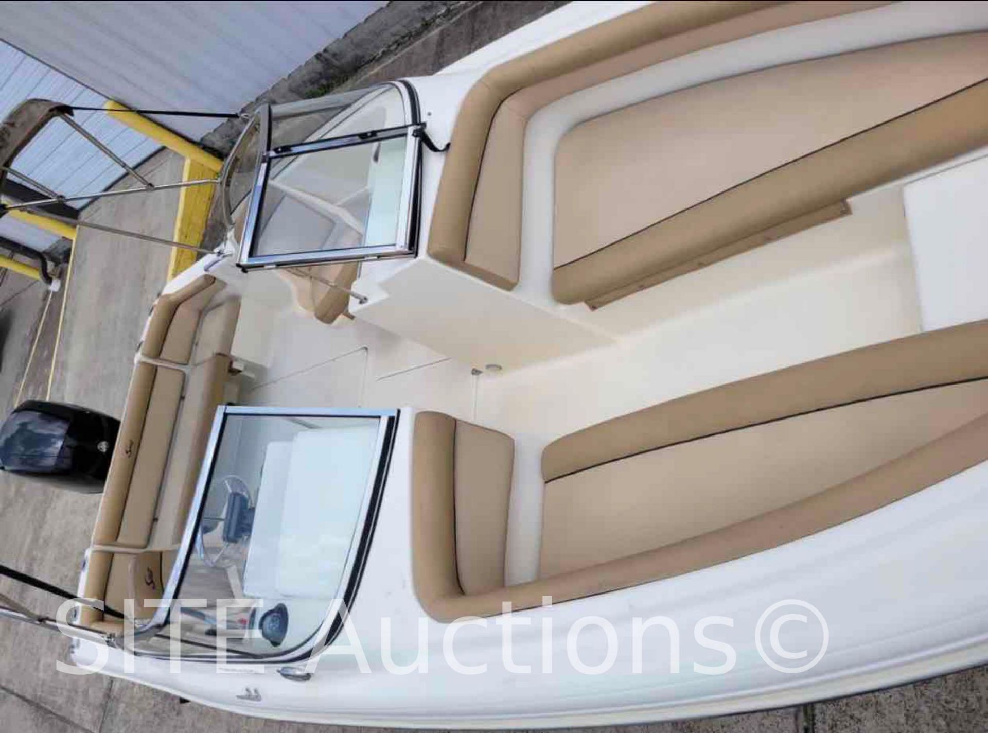 2020 Scout Dorado 20ft. Boat with Trailer - Image 5 of 9