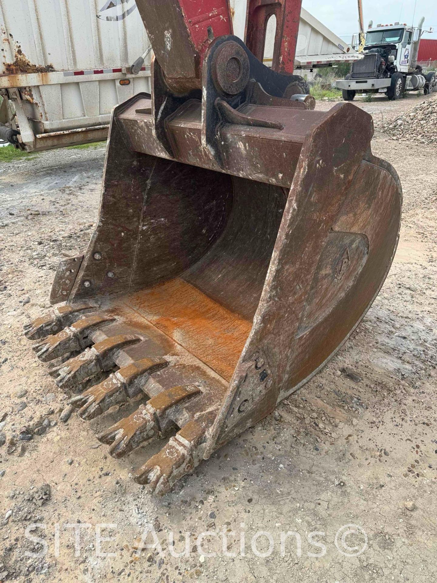 2019 Link-Belt 300X4 Excavator - Image 17 of 39