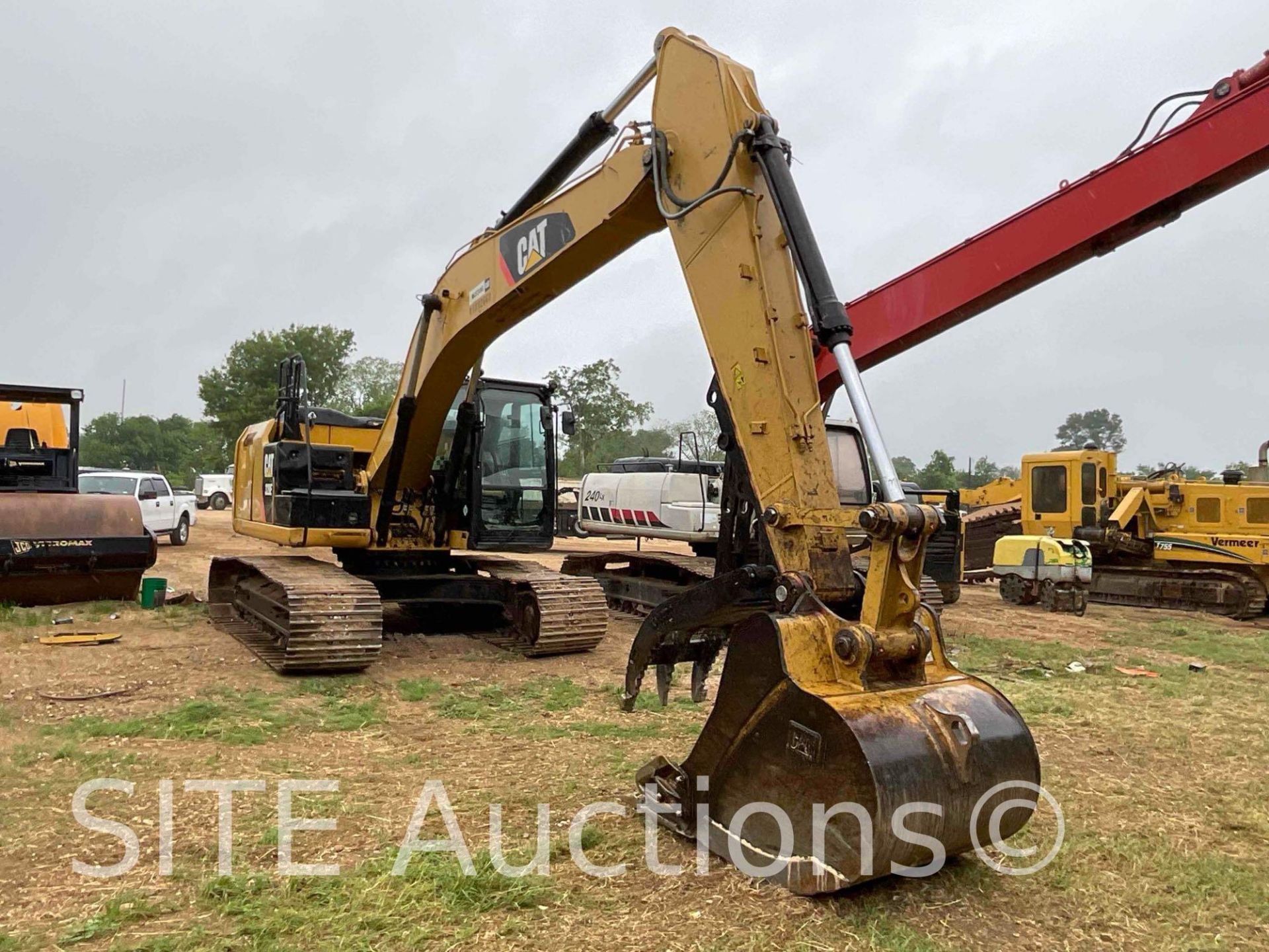 2014 CAT 320E L Hydraulic Excavator - Image 4 of 31