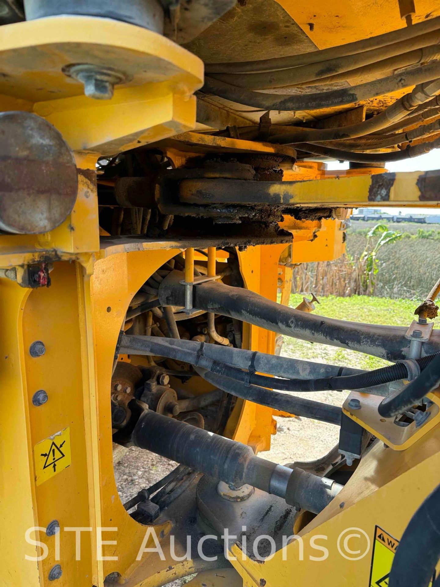 2015 Volvo L90H Wheel Loader - Image 31 of 49