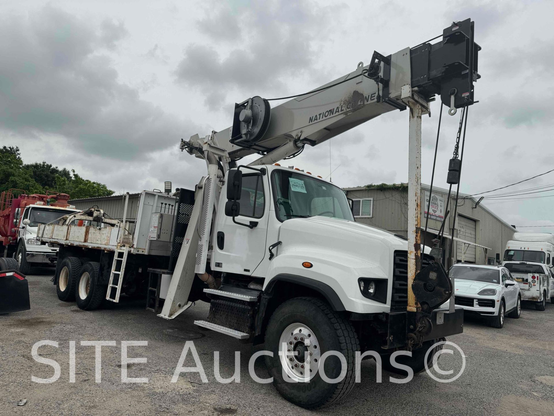 2014 Freightliner 114SD T/A Crane Truck - Image 4 of 58
