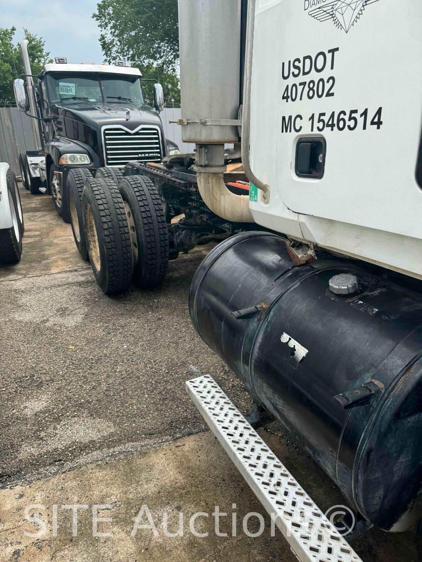 2008 Mack CHU613 T/A Daycab Truck Tractor - Image 17 of 37