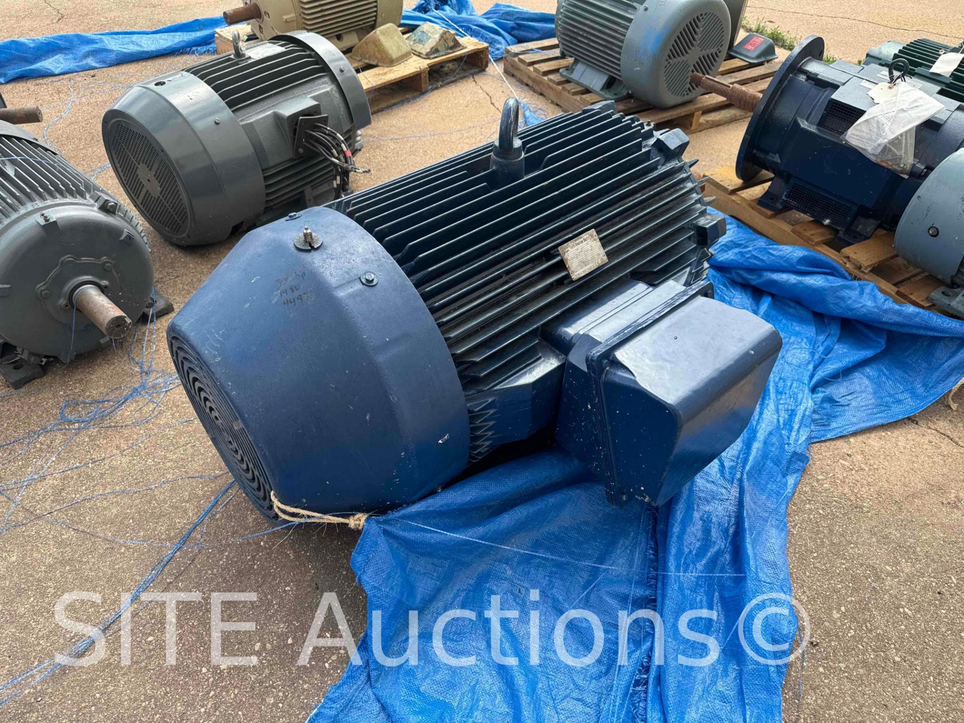 North American Electric 300HP Electric Motor - UNUSED - Image 4 of 7