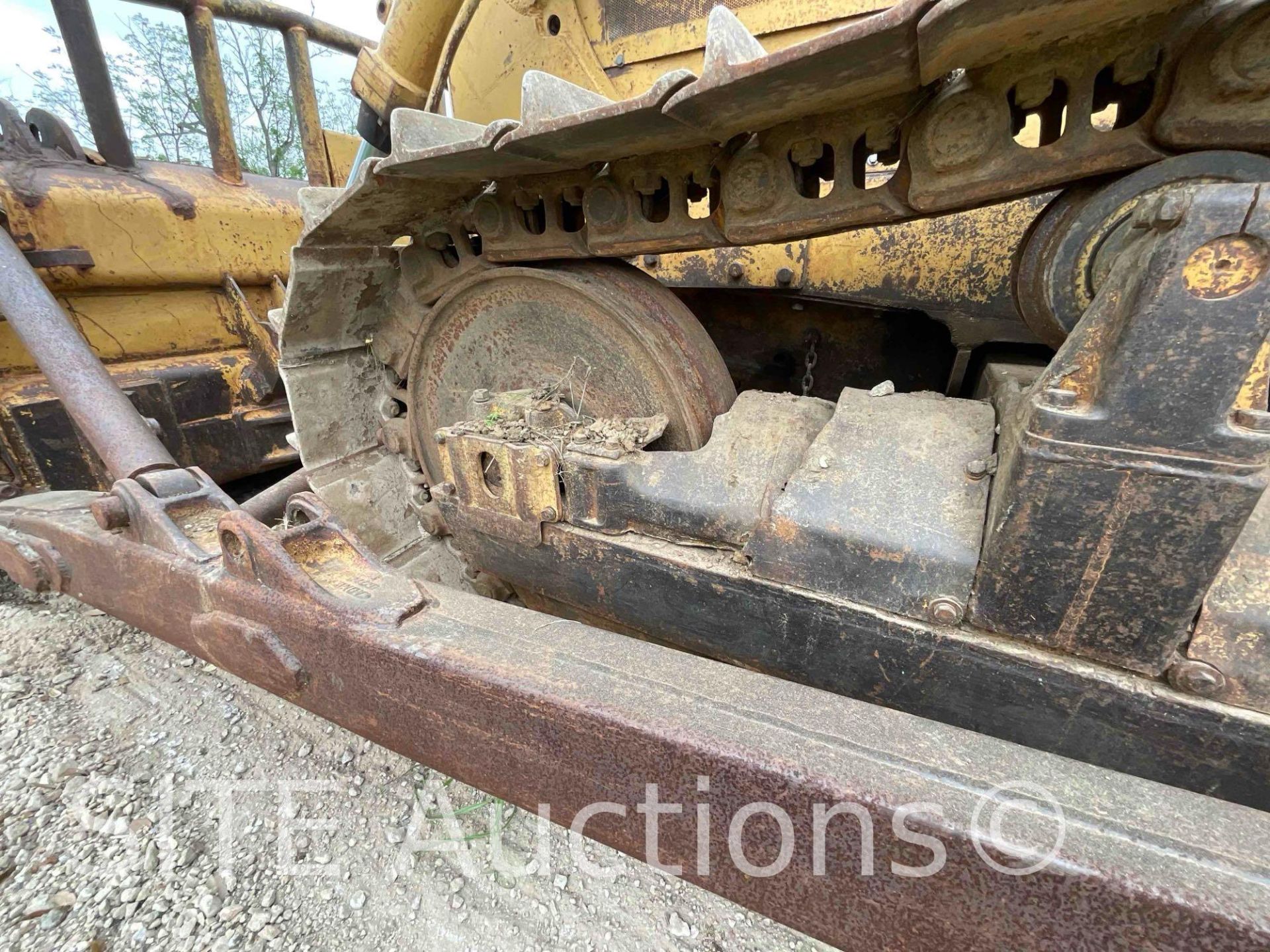 1969 CAT D6C Crawler Dozer - Image 17 of 34