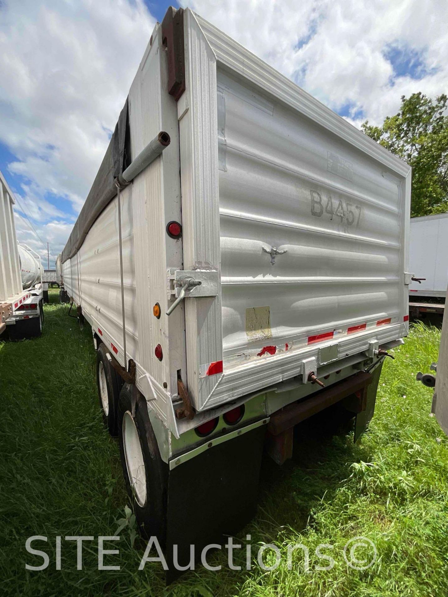 T/A End Dump Trailer - Image 7 of 19