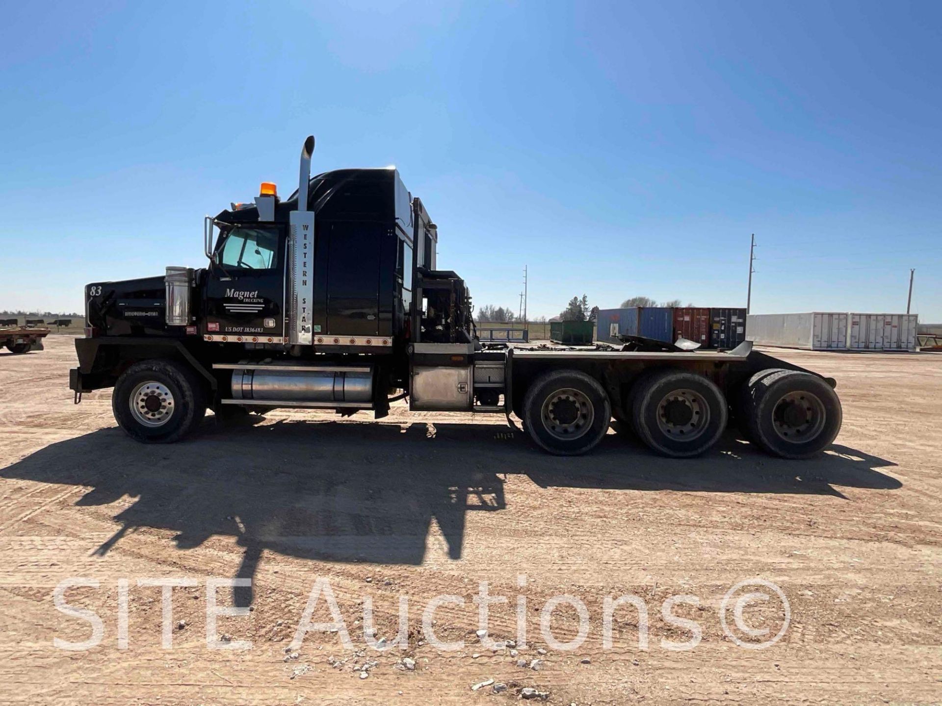 2010 Western Star 4900EX Tri/A Sleeper Truck Tractor - Image 8 of 48