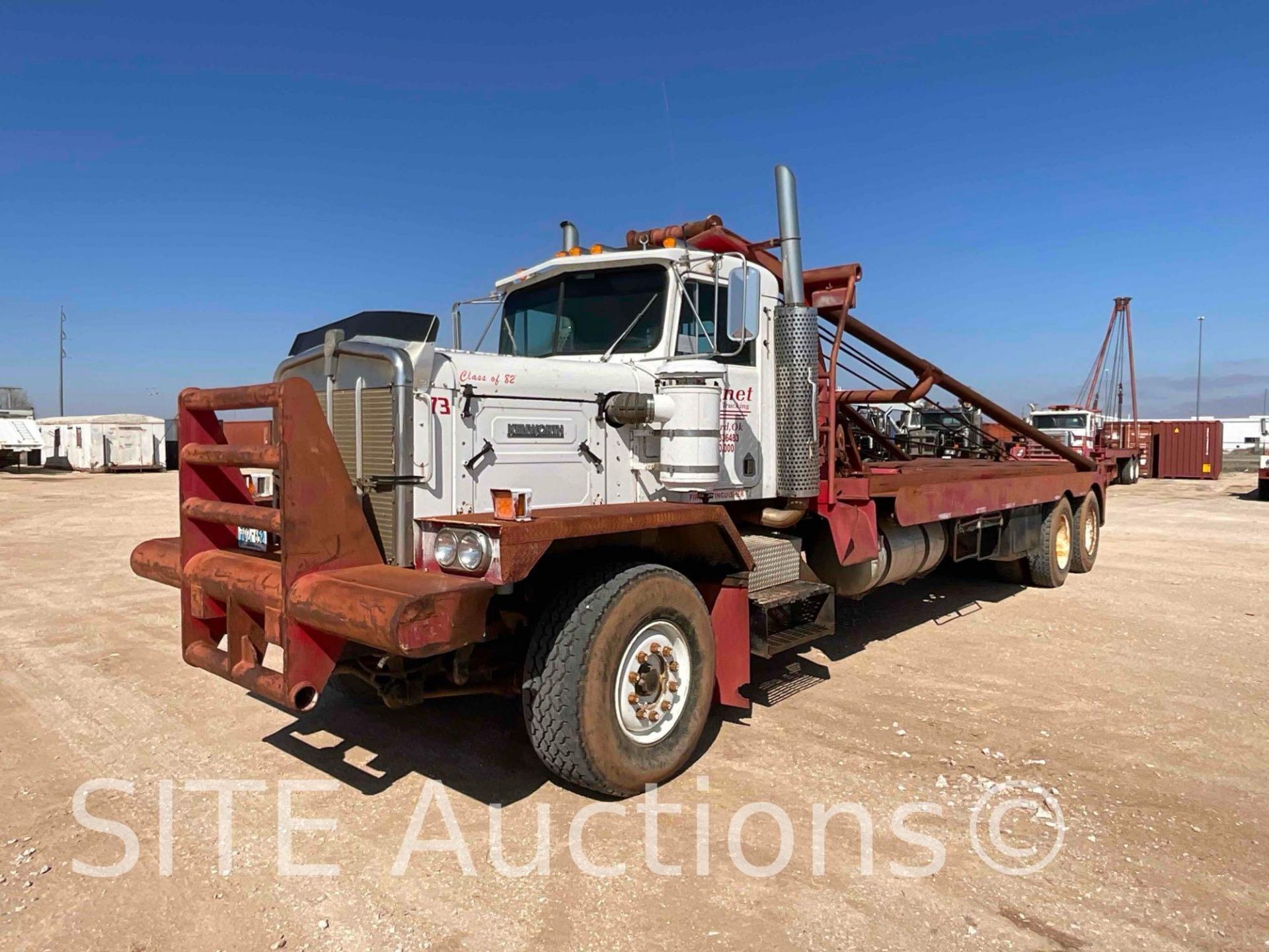 Kenworth T/A Gin Pole Truck