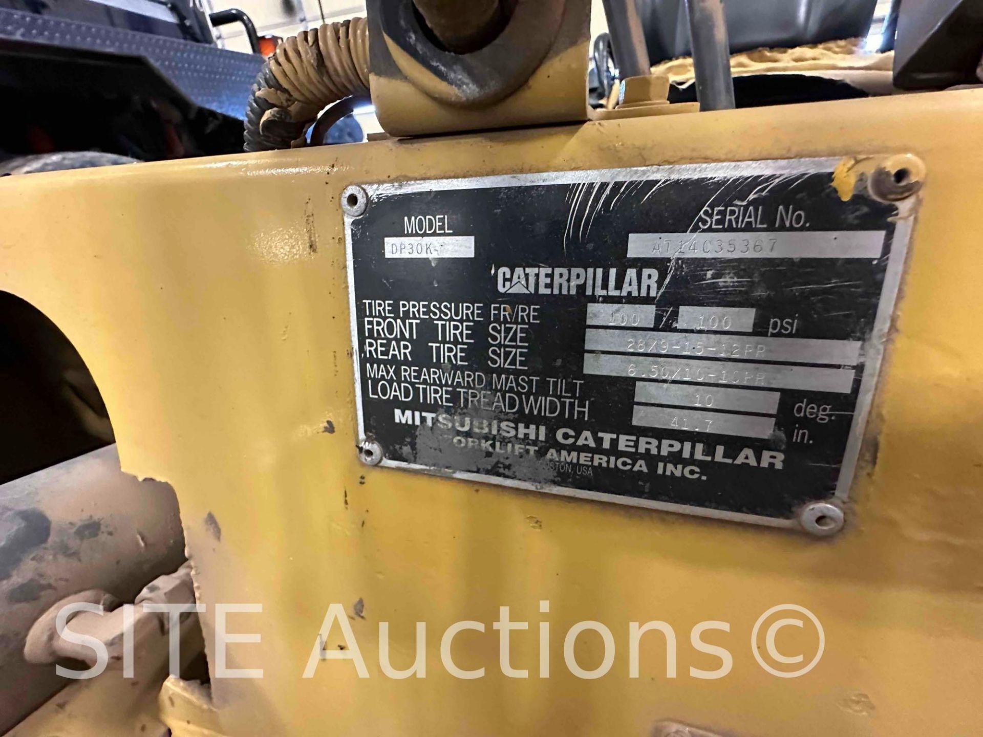 CAT DP30K Forklift - Image 9 of 16