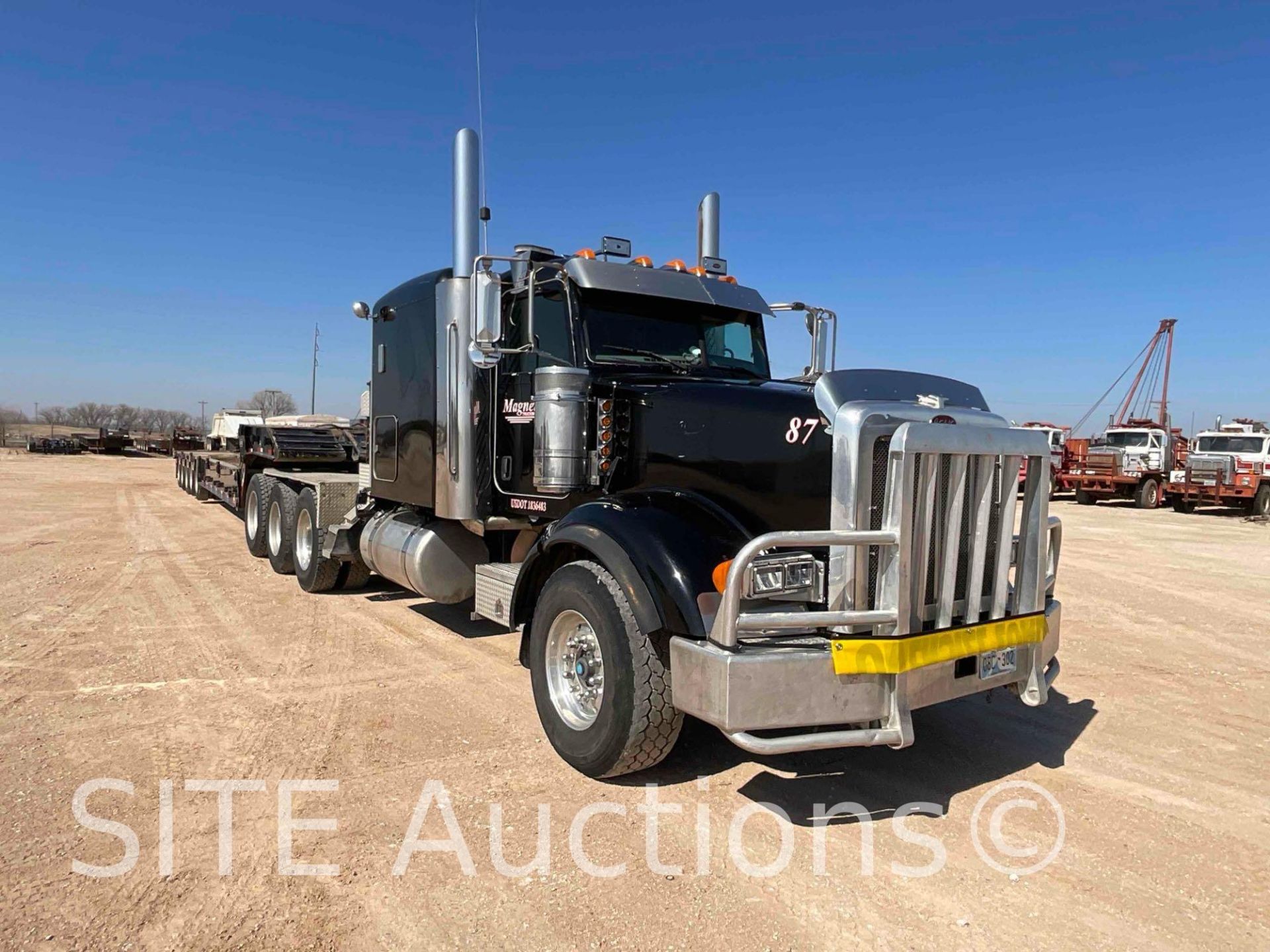 2013 Peterbilt 367 Tri/A Sleeper Truck Tractor - Image 3 of 50