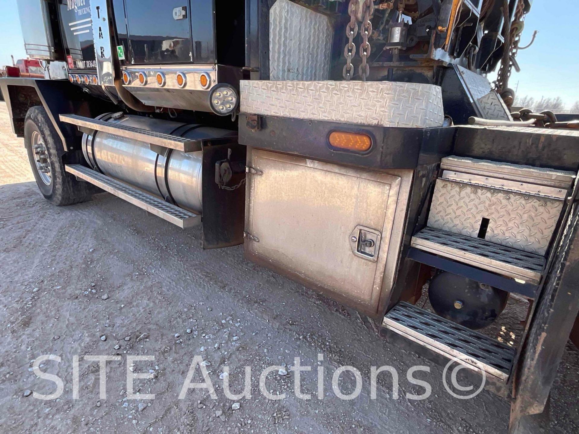 2010 Western Star 4900EX Tri/A Sleeper Truck Tractor - Image 18 of 48