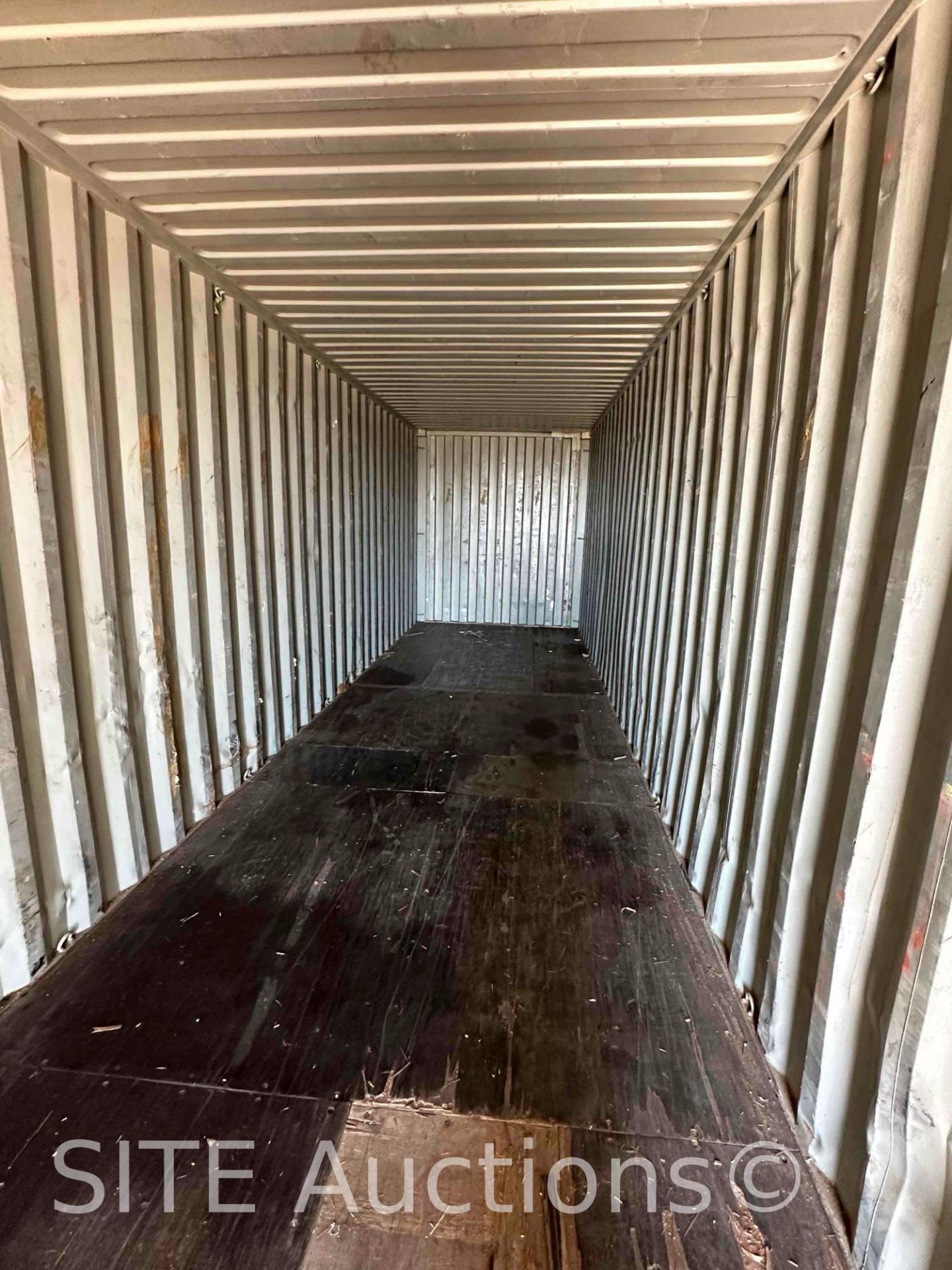 APL 40ft. Shipping Container - Image 9 of 9