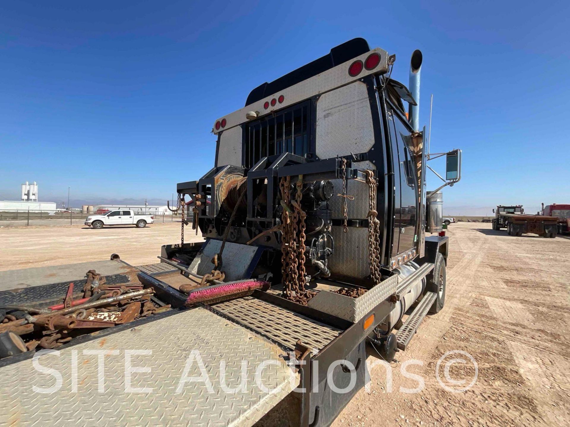 2010 Western Star 4900EX Tri/A Sleeper Truck Tractor - Image 25 of 48