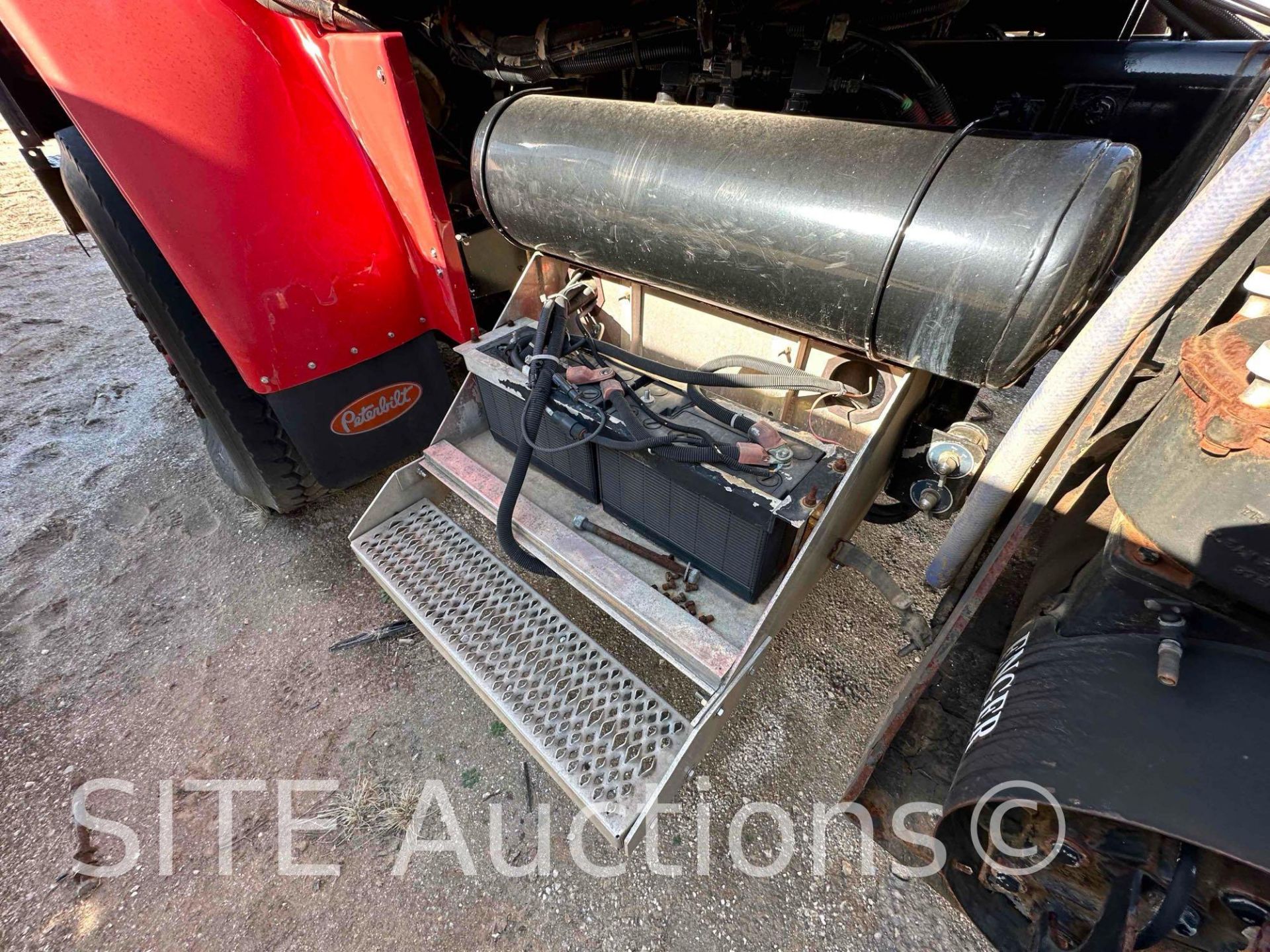 2002 Peterbilt 357 T/A Fuel Truck - Image 17 of 29