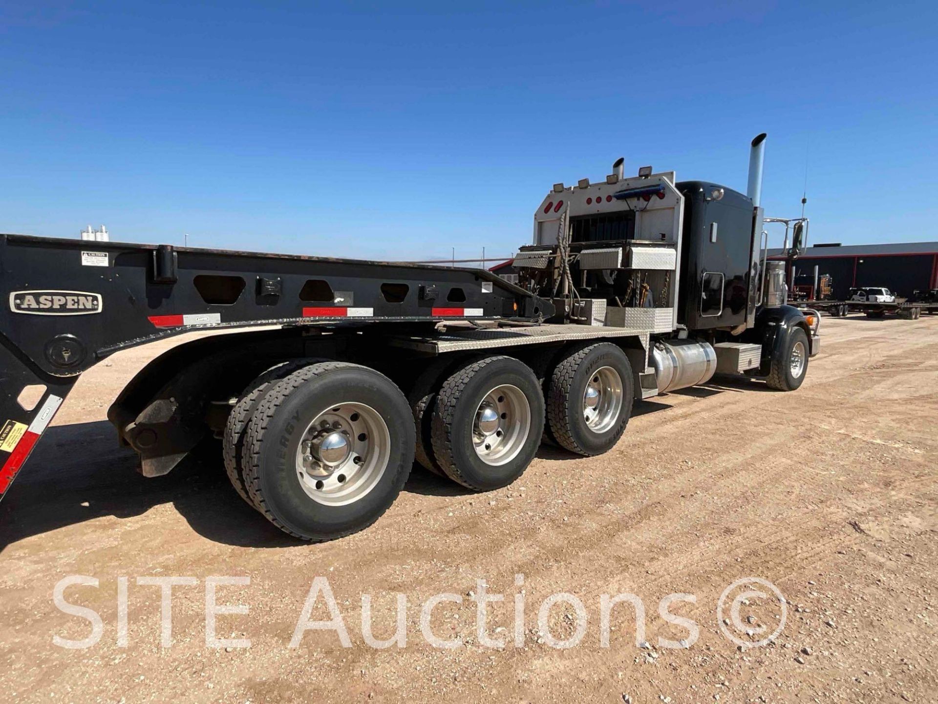 2013 Peterbilt 367 Tri/A Sleeper Truck Tractor - Image 5 of 50