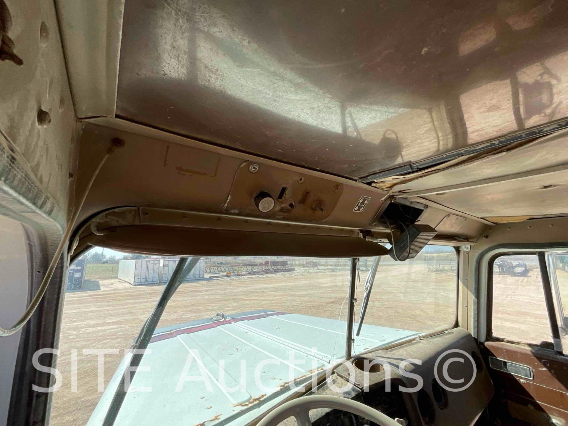 1981 International F-5050 T/A Gin Pole Truck - Image 39 of 42