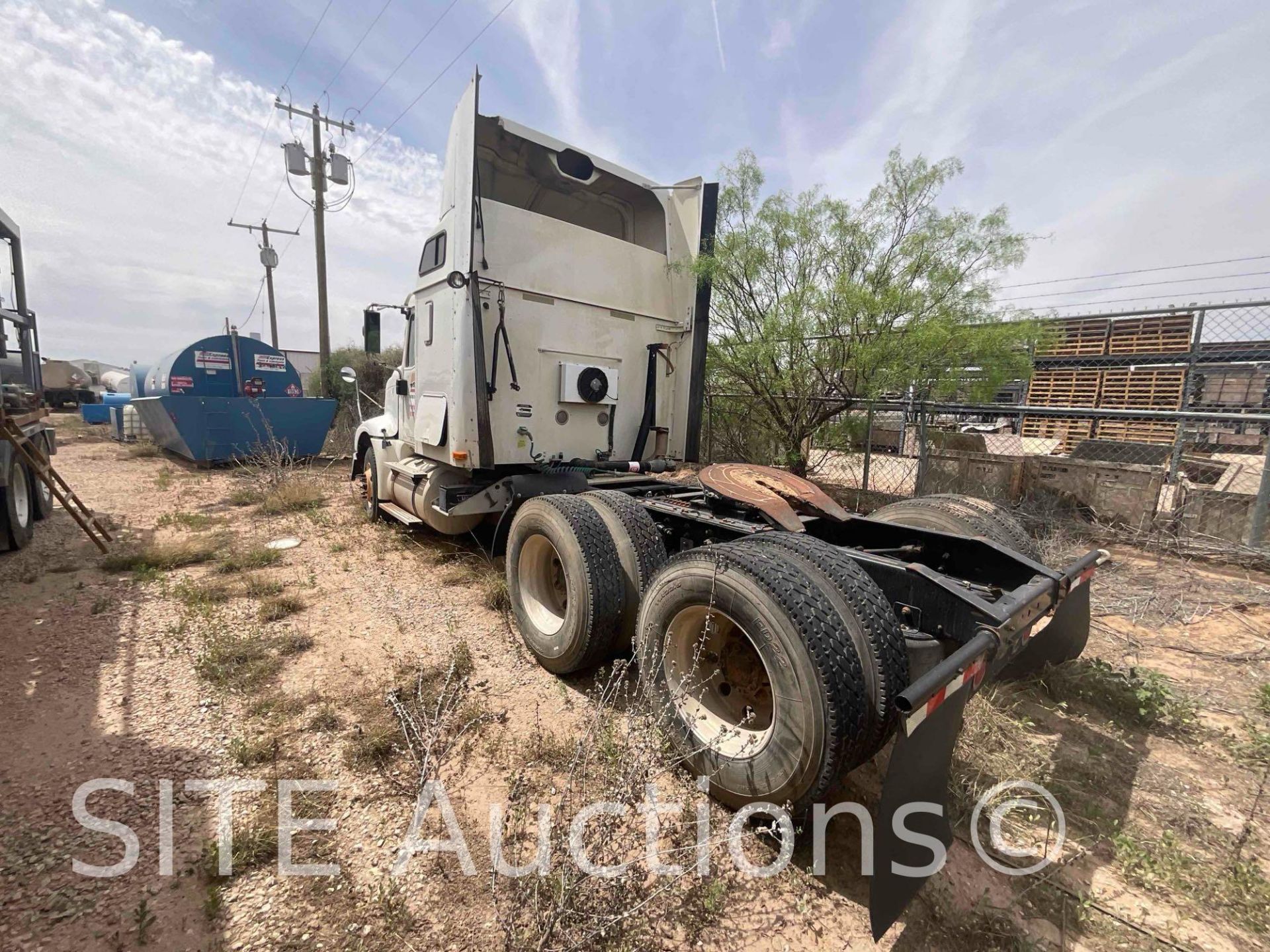 2007 International 9400i T/A Sleeper Truck Tractor - Image 6 of 28