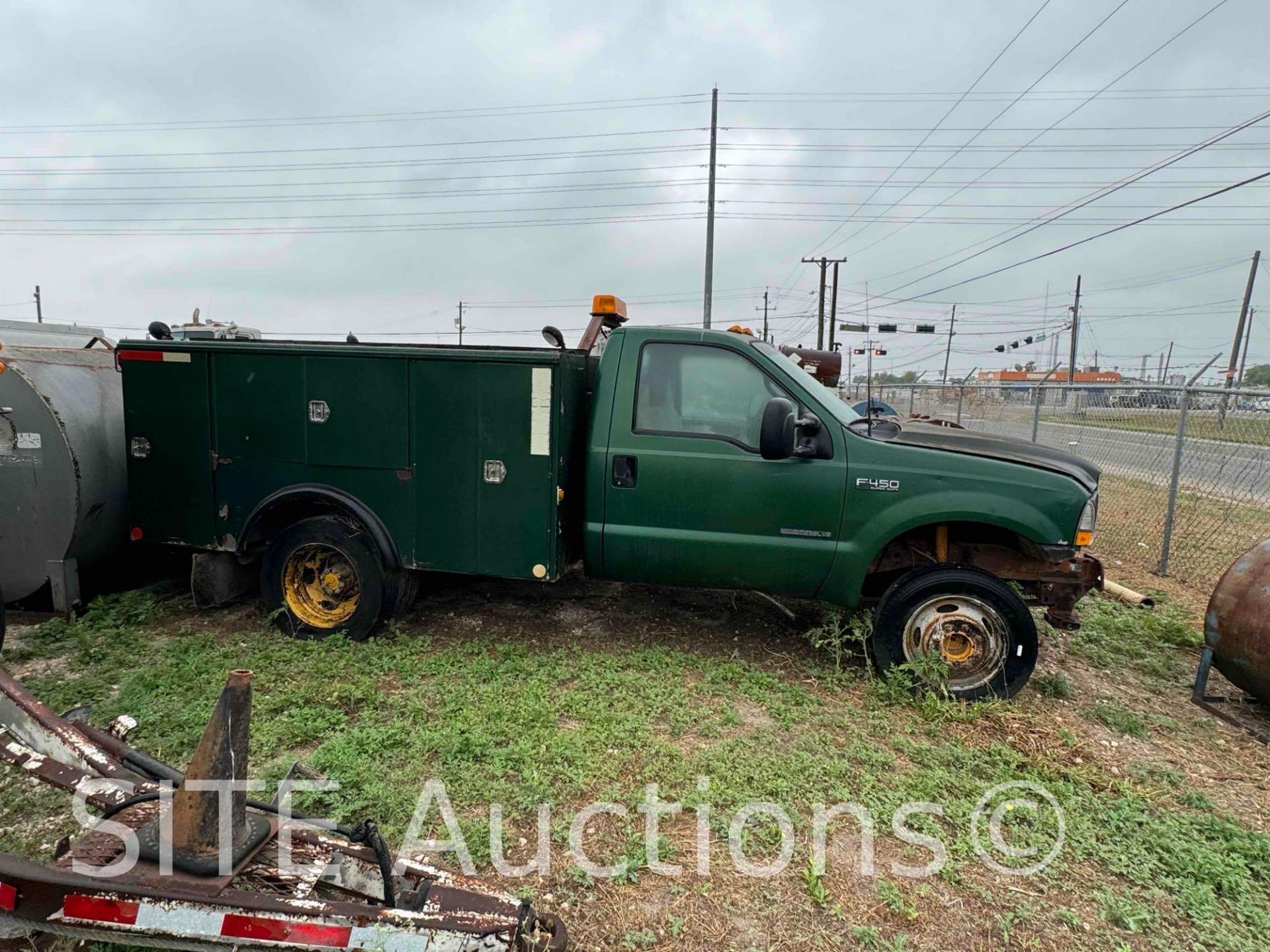 2002 Ford F450 SD Single Cab Service Truck - Image 2 of 19