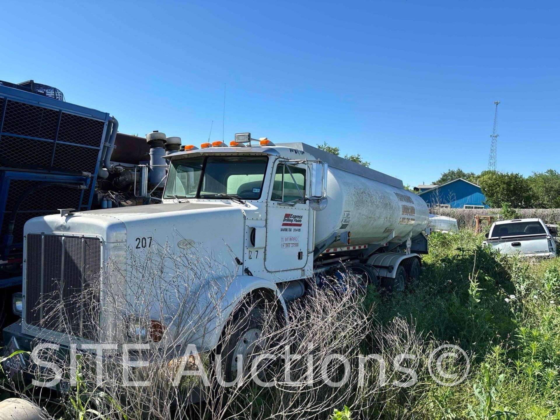 1995 Peterbilt 378 T/A Fuel Truck - Image 2 of 22