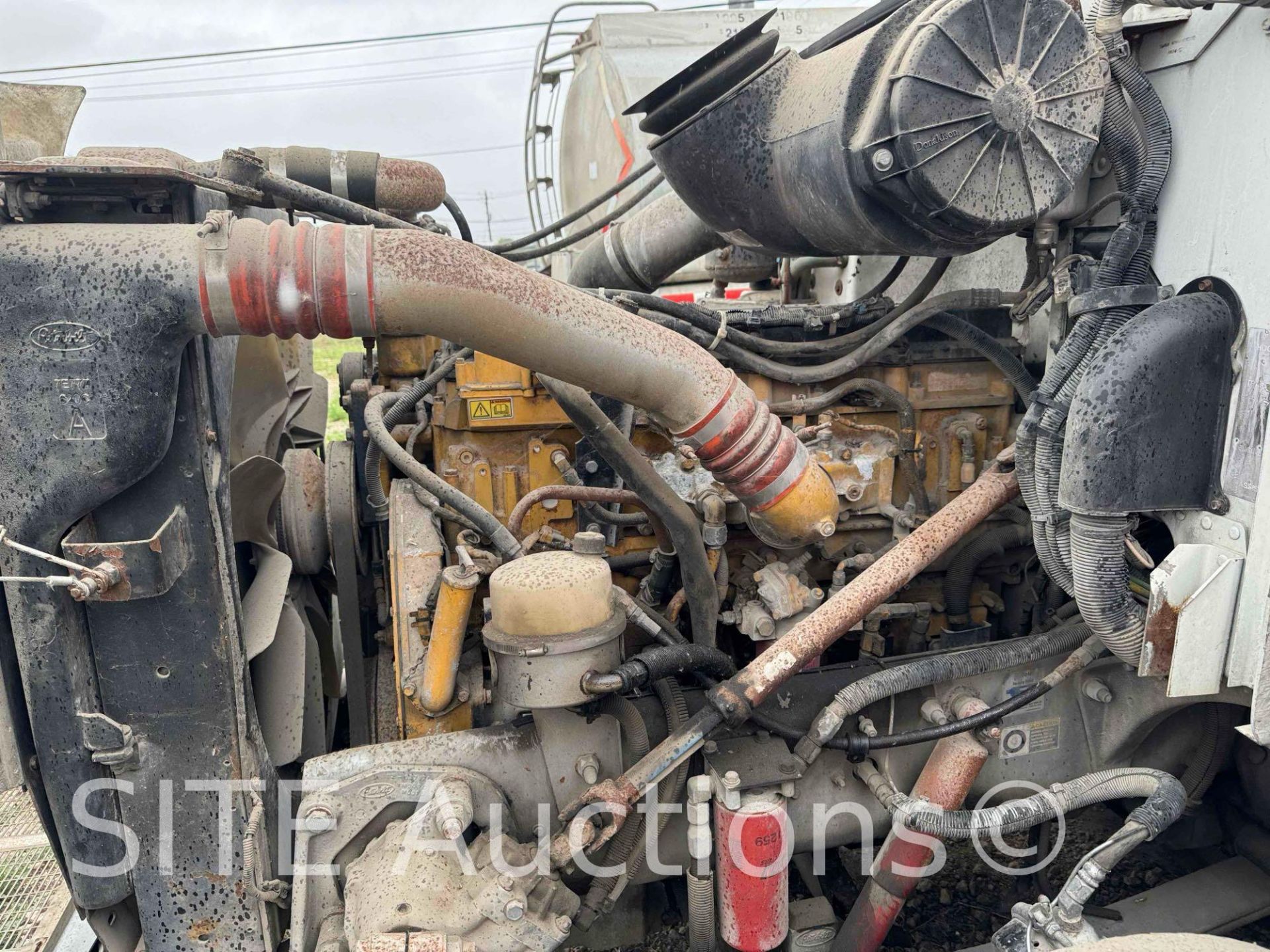 2004 Peterbilt 385 T/A Fuel Truck - Image 10 of 25
