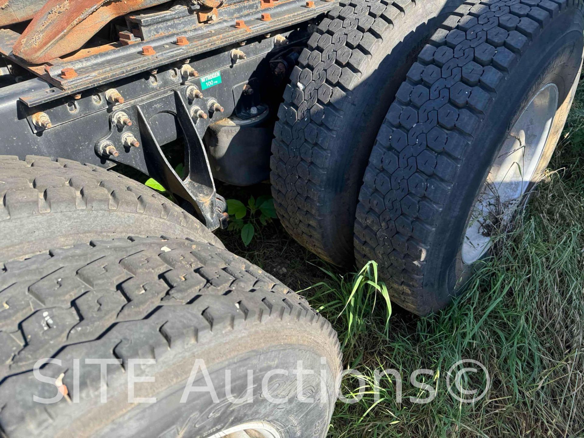 2007 International 9400i T/A Sleeper Truck Tractor - Image 4 of 13