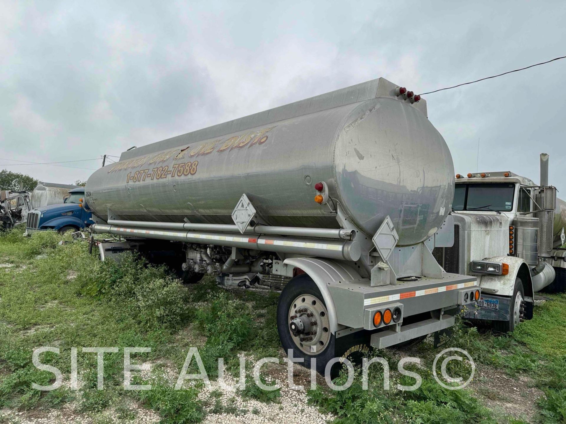 2000 Weld-It Pup Tank Trailer - Image 9 of 12