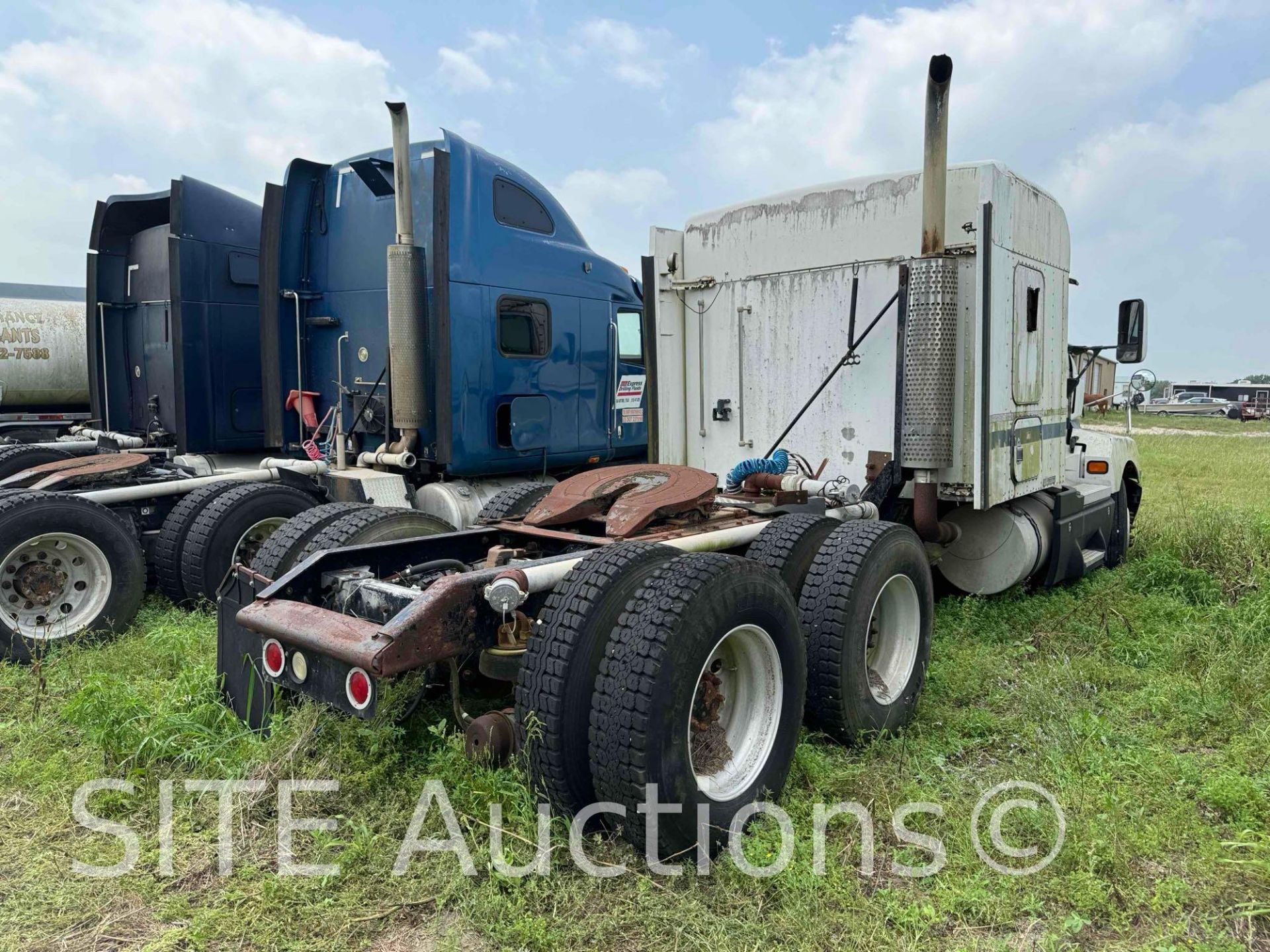 1996 Kenworth T600 T/A Sleeper Truck Tractor - Image 3 of 30