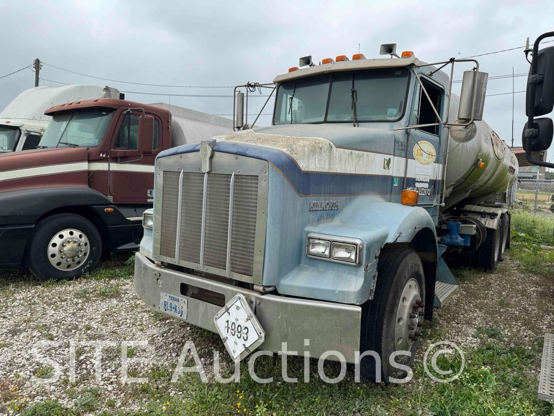 1994 Kenworth T800 T/A Fuel Truck