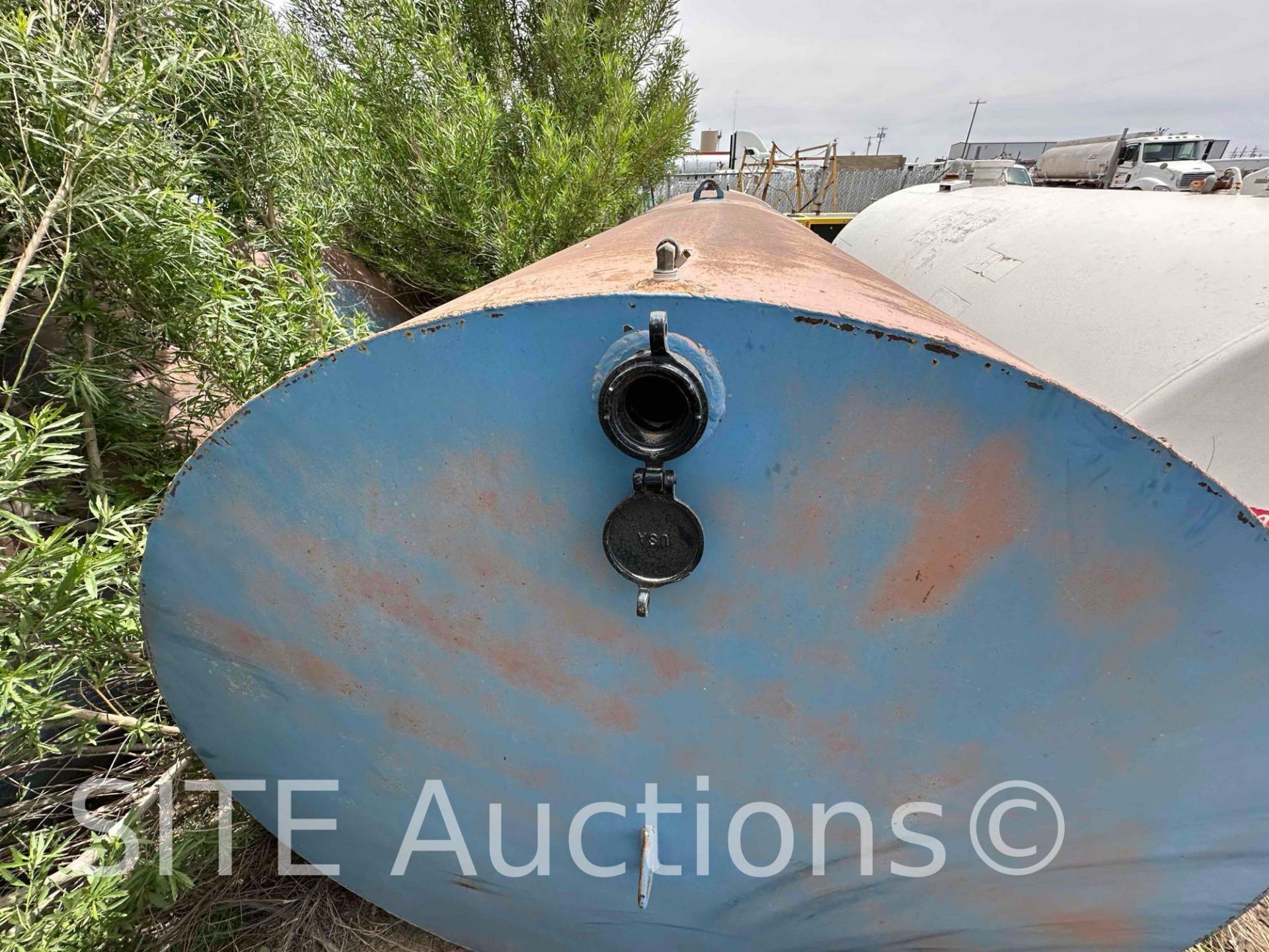Qty of 3 2000 Gal Vertical Oil Storage Tanks - Image 4 of 8
