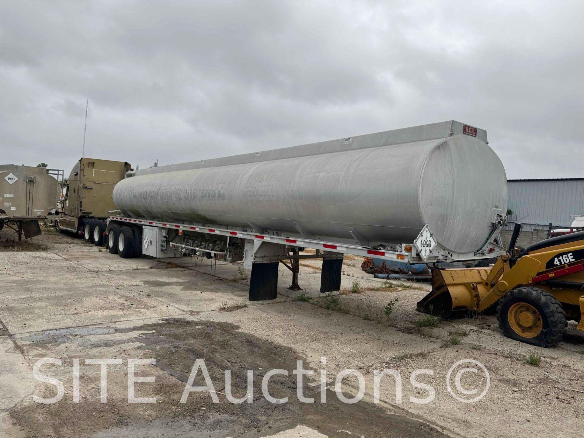 2001 Heil T/A Tank Trailer