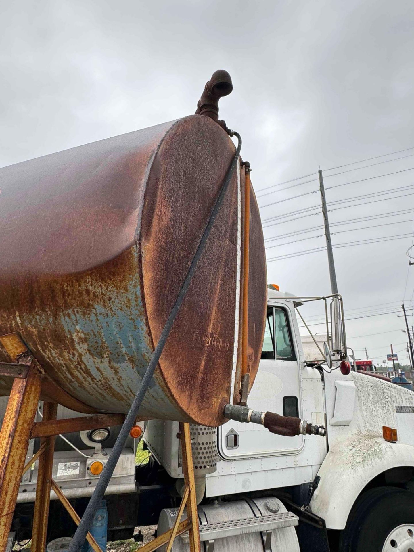 Fuel Tank - Image 5 of 5