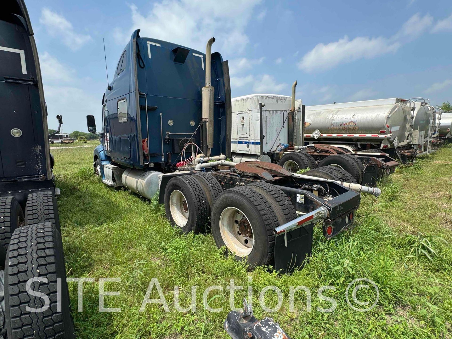 2007 Peterbilt 387 T/A Sleeper Truck Tractor - Image 16 of 36