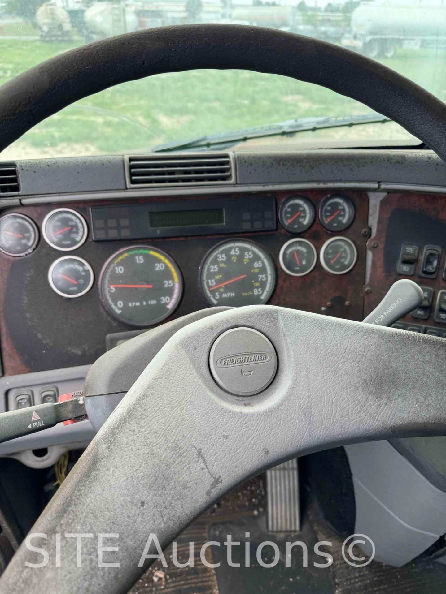 1999 Freightliner Century T/A Fuel Truck - Image 11 of 11