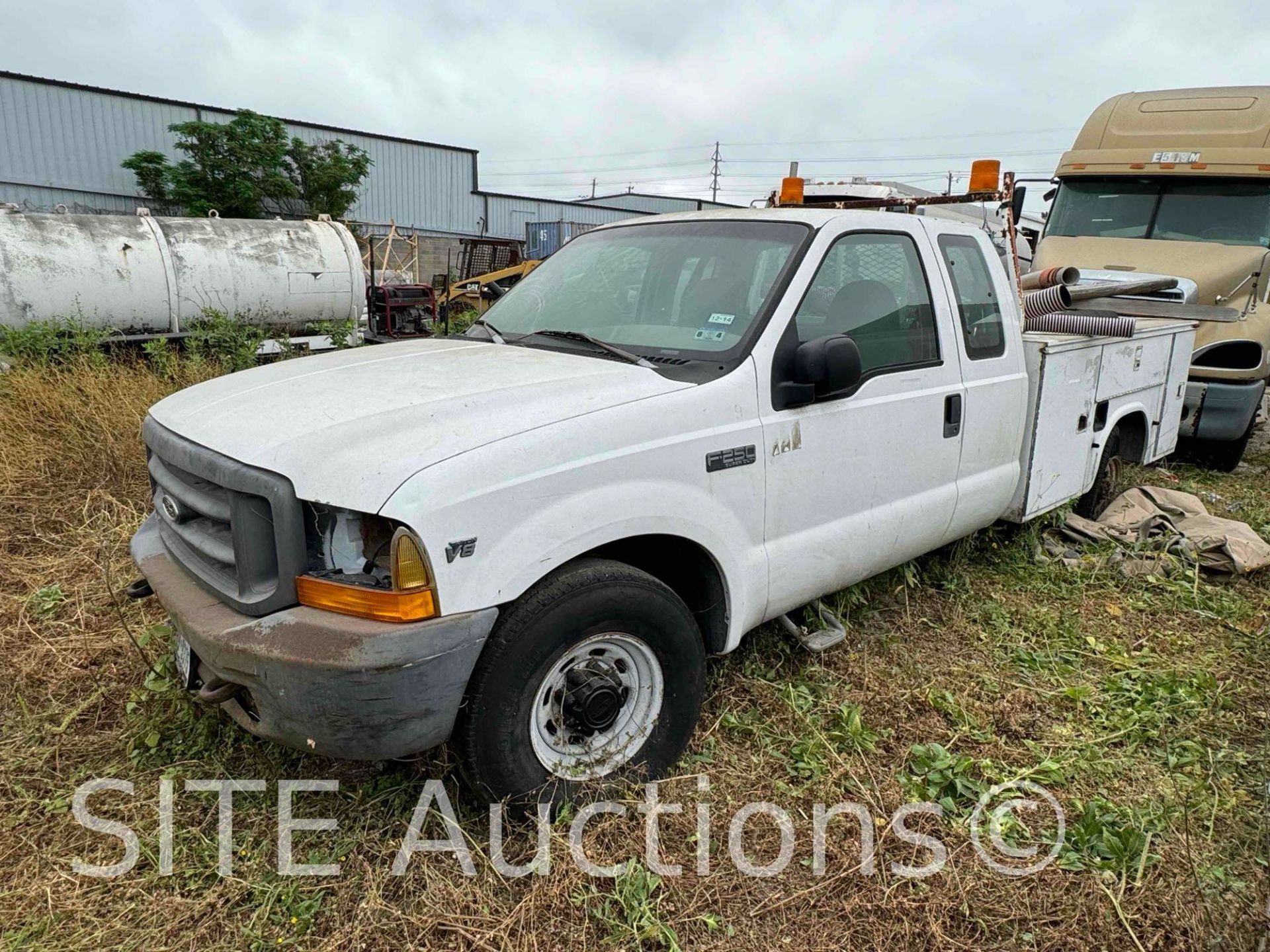 2000 Ford F250 SD Service Truck - Image 2 of 2