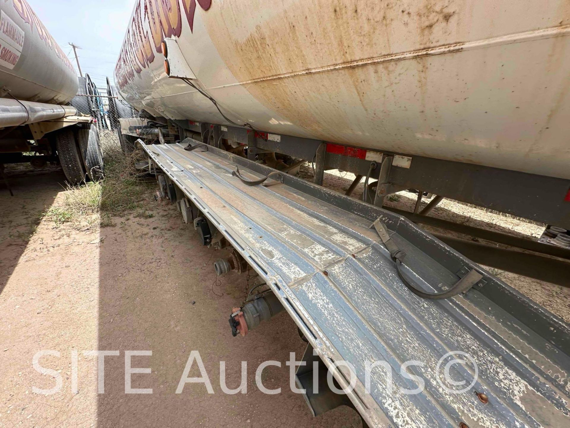 T/A Tank Trailer - Image 9 of 13
