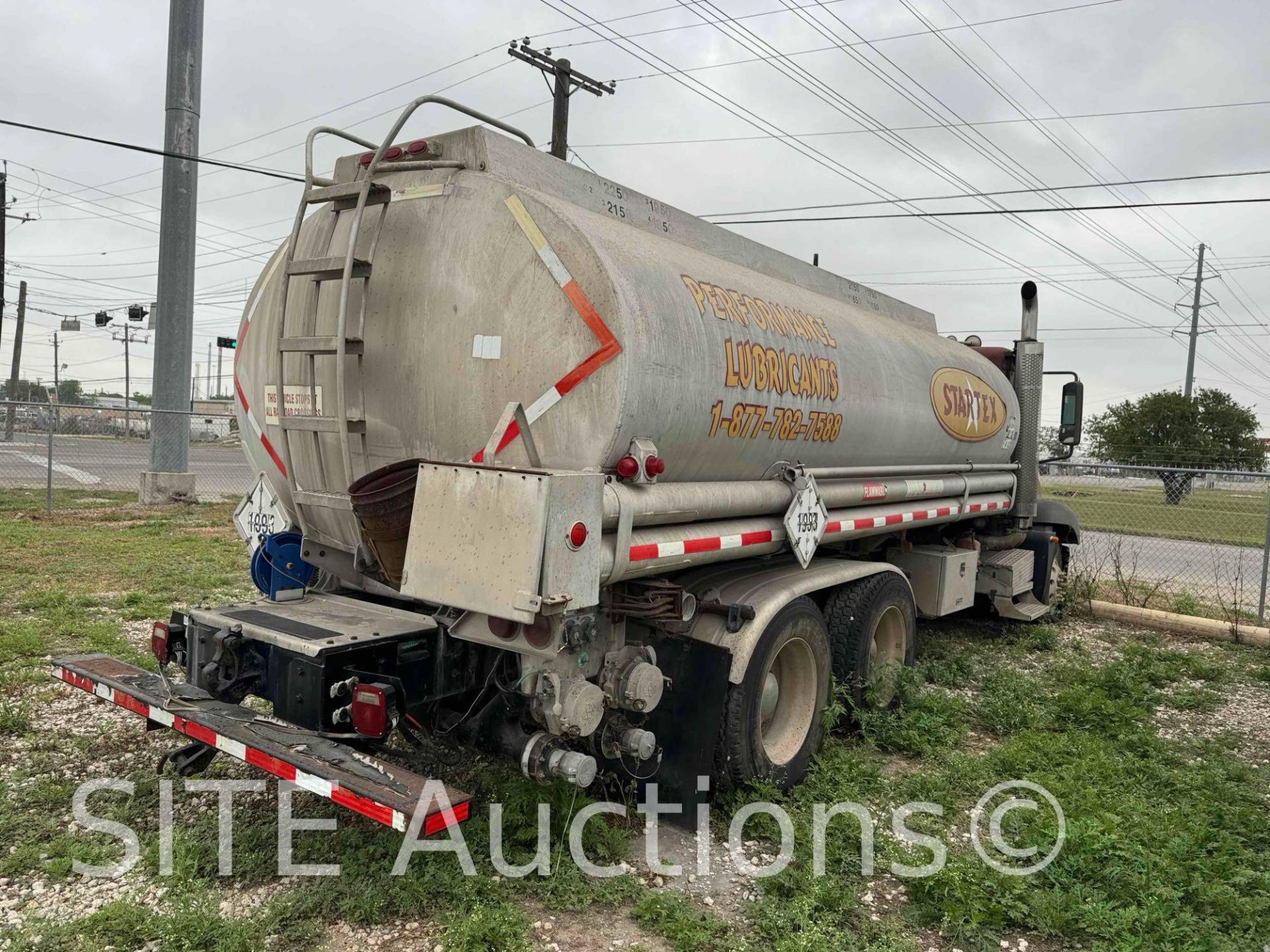 1999 Freightliner Century T/A Fuel Truck - Image 9 of 30