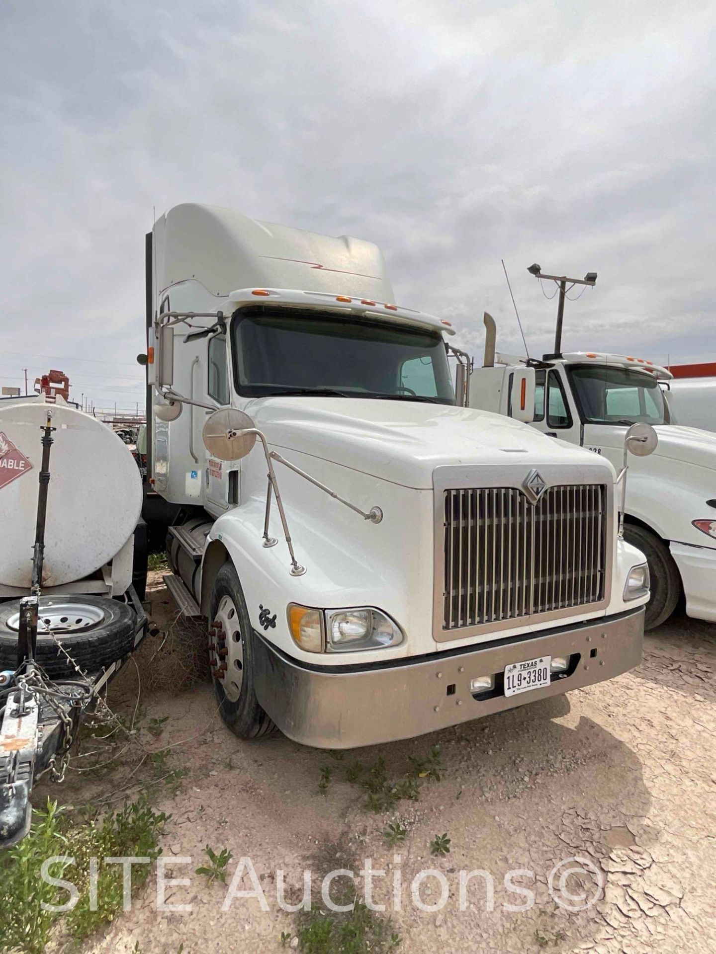 2007 International 9400i T/A Sleeper Truck Tractor - Image 3 of 27