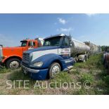 2005 Freightliner Columbia T/A Fuel Truck