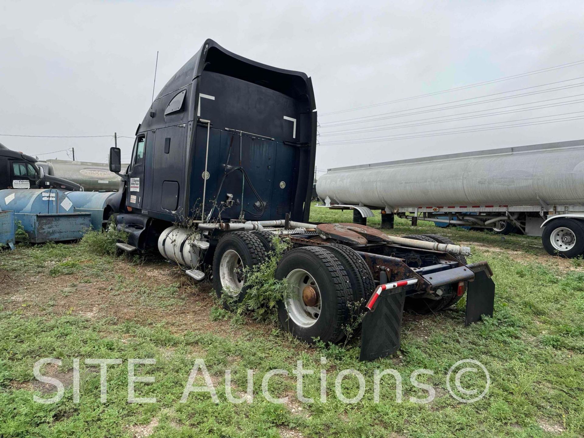2006 Kenworth T2000 T/A Sleeper Truck Tractor - Image 7 of 27