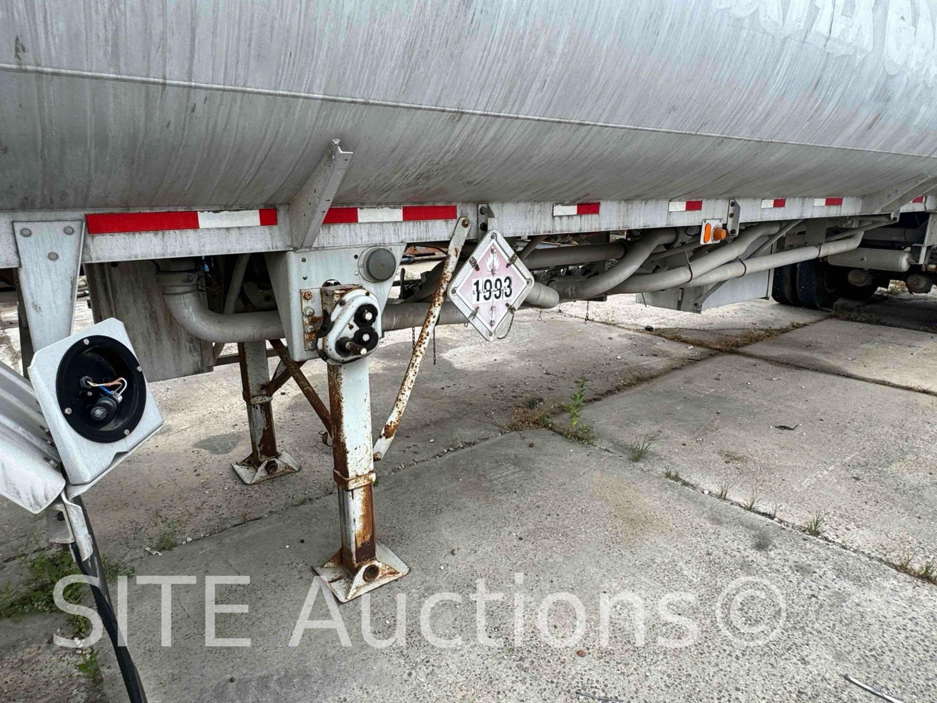 2001 Heil T/A Tank Trailer - Image 16 of 20