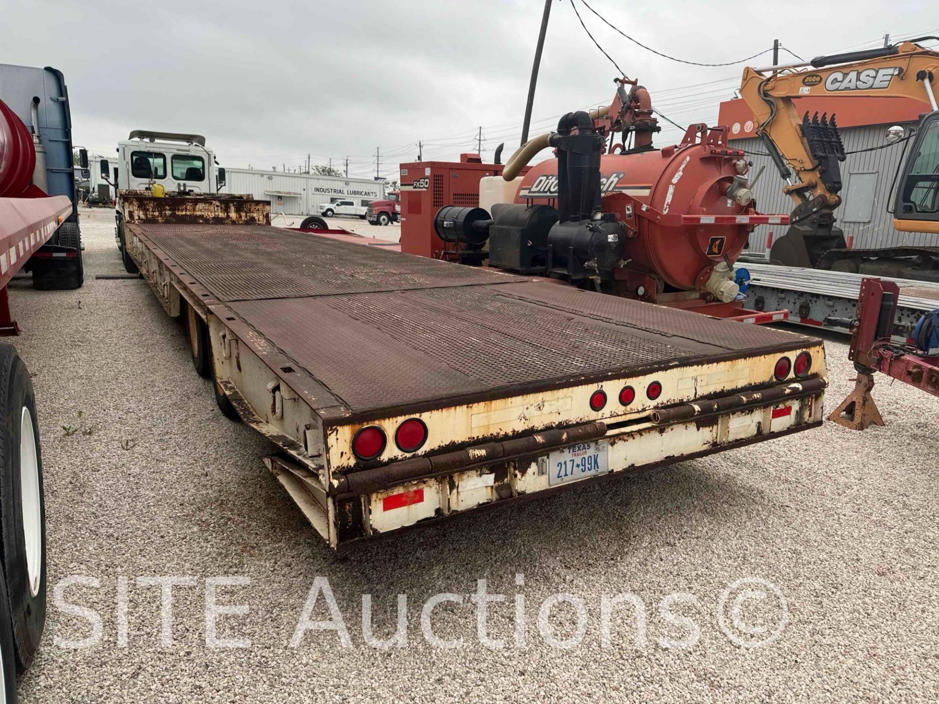 2003 Trail King TK70HT-482 T/A Hydraulic Tail Trailer - Image 7 of 15