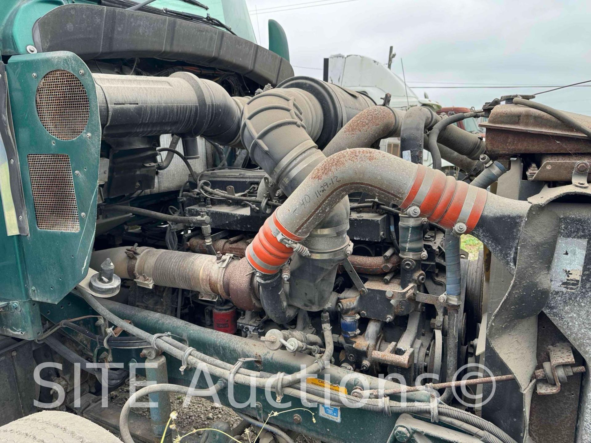 1998 Kenworth T600 T/A Fuel Truck - Image 9 of 33