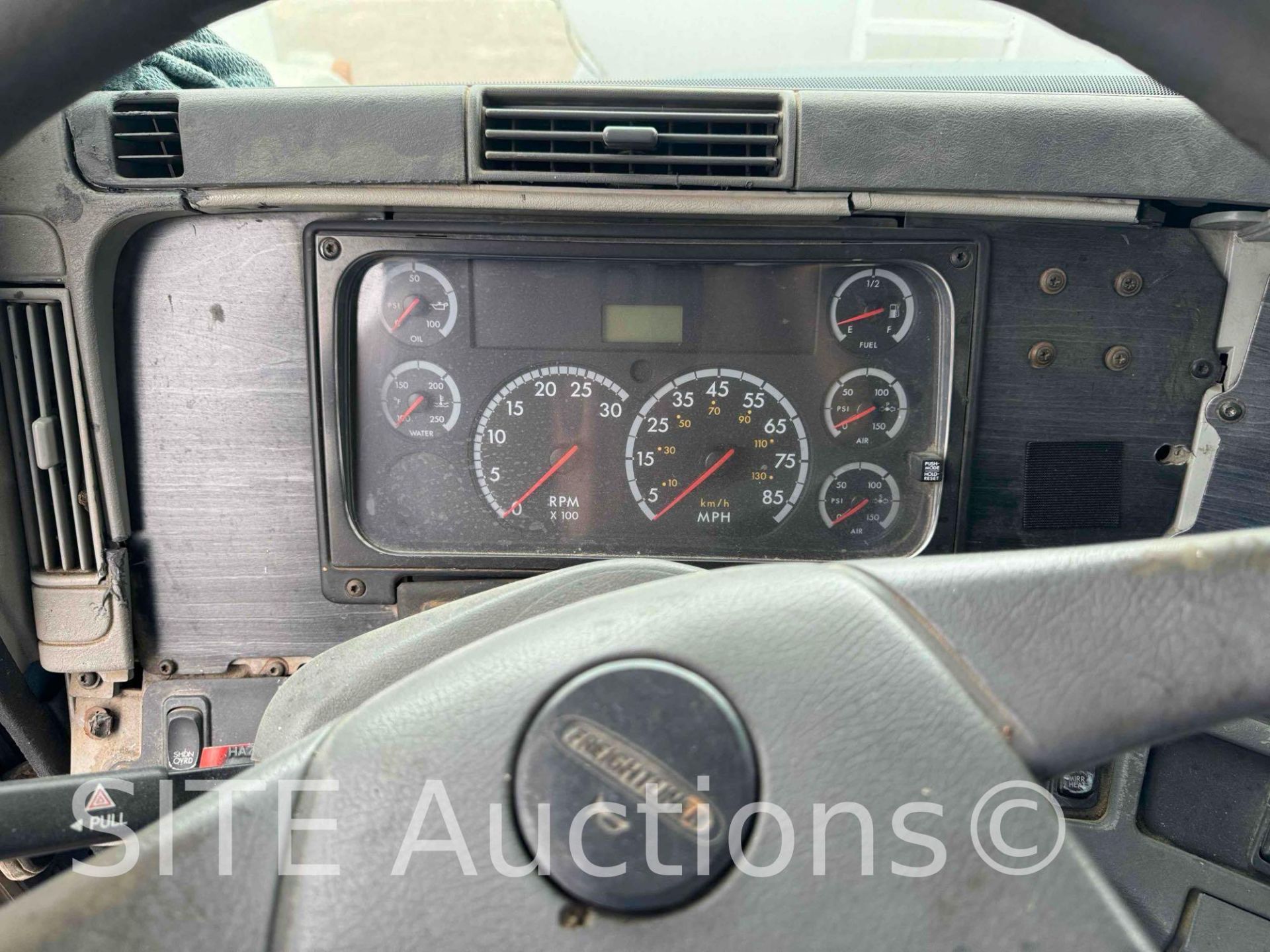 2004 Freightliner Columbia T/A Fuel Truck - Image 36 of 36