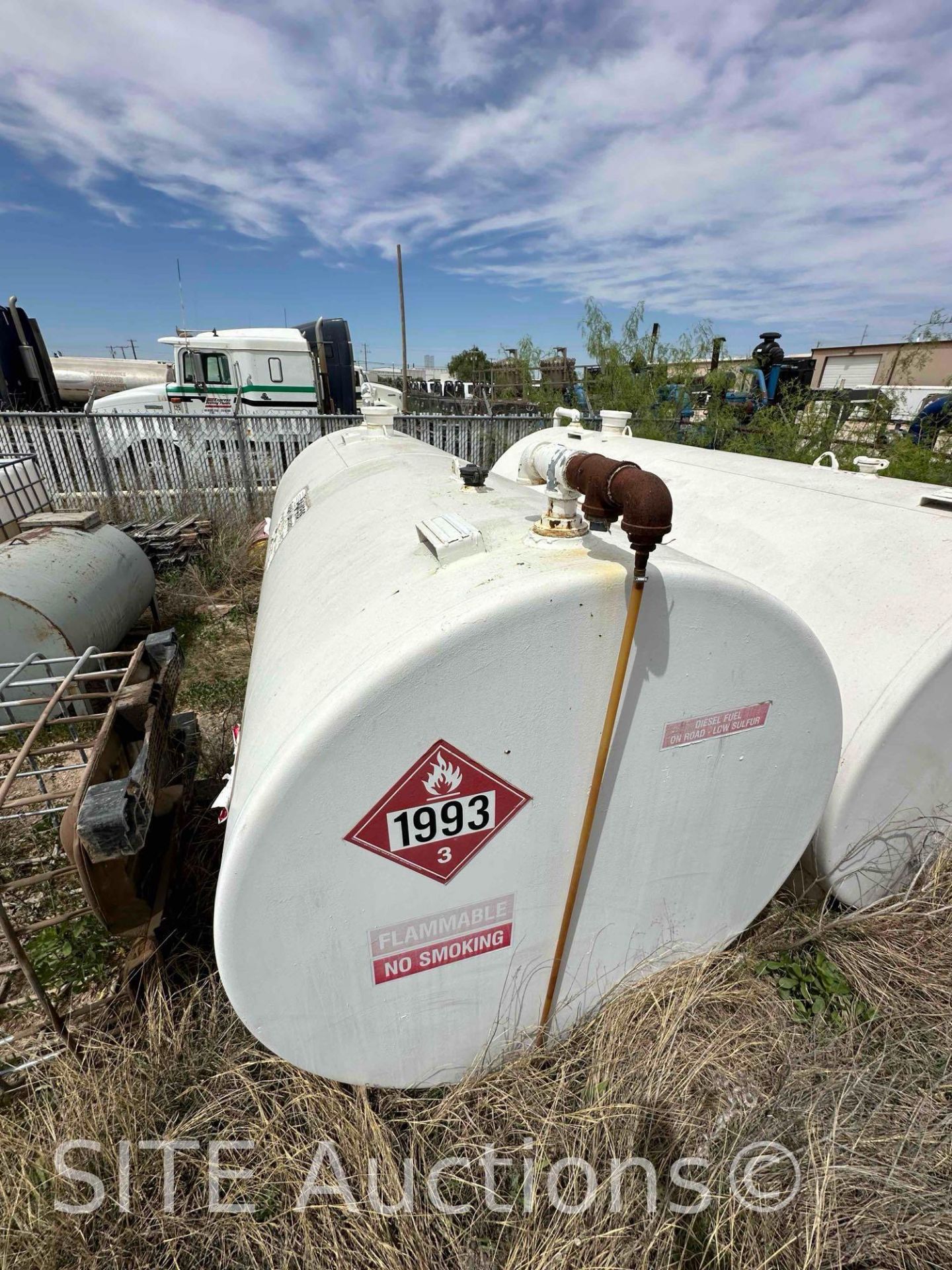 1000 Gal Fuel Tank - Image 6 of 7