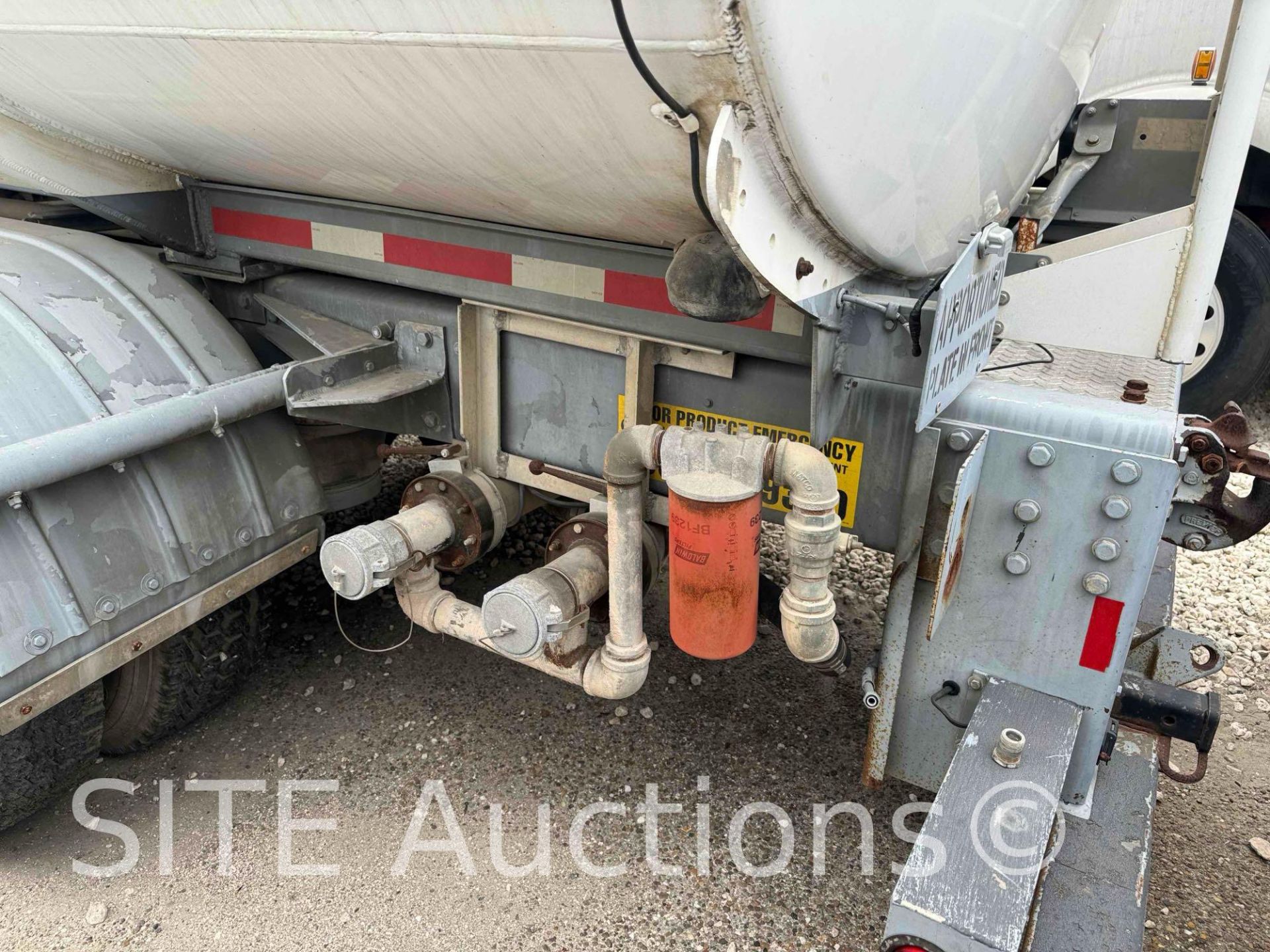 2007 Peterbilt 385 T/A Fuel Truck - Image 7 of 16