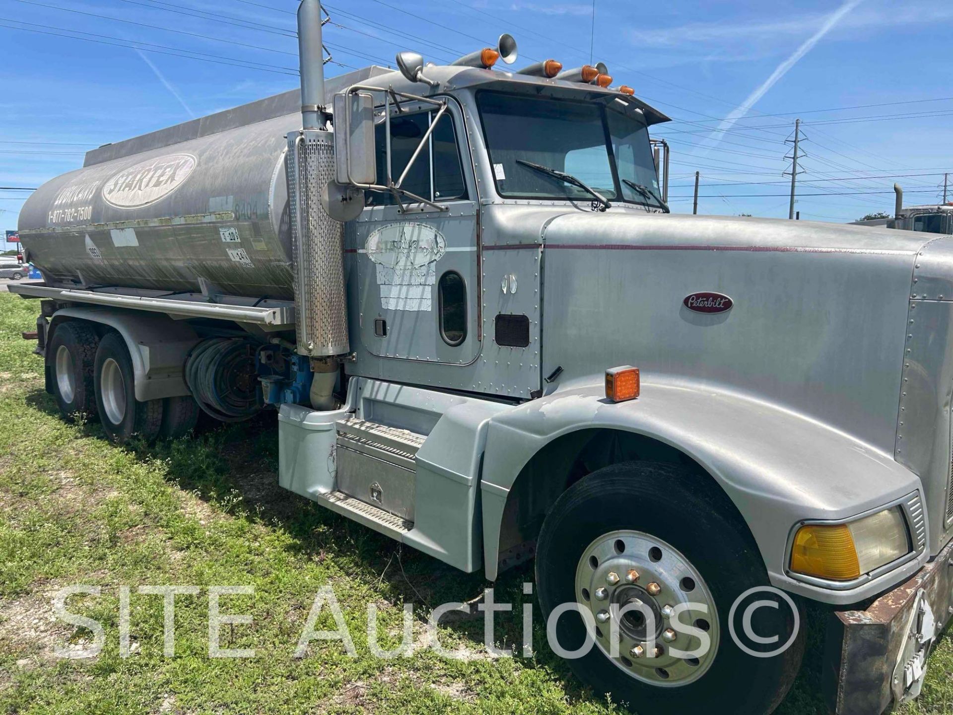 1993 Peterbilt 377 T/A Fuel Truck - Image 2 of 14