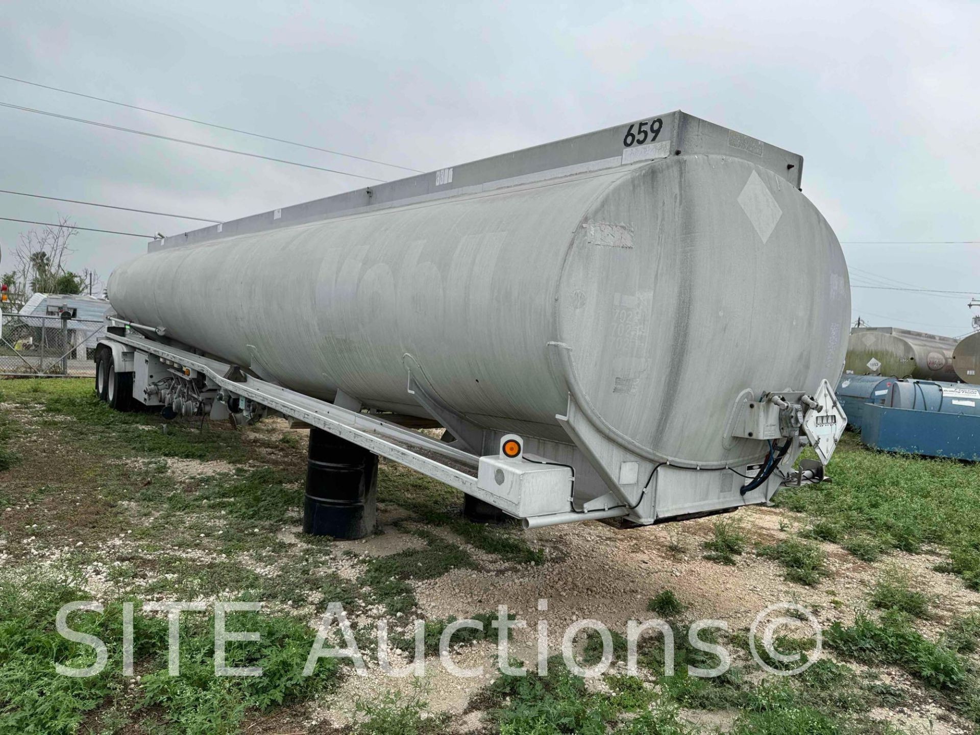 1991 Fruehauf T/A Tank Trailer - Image 3 of 17